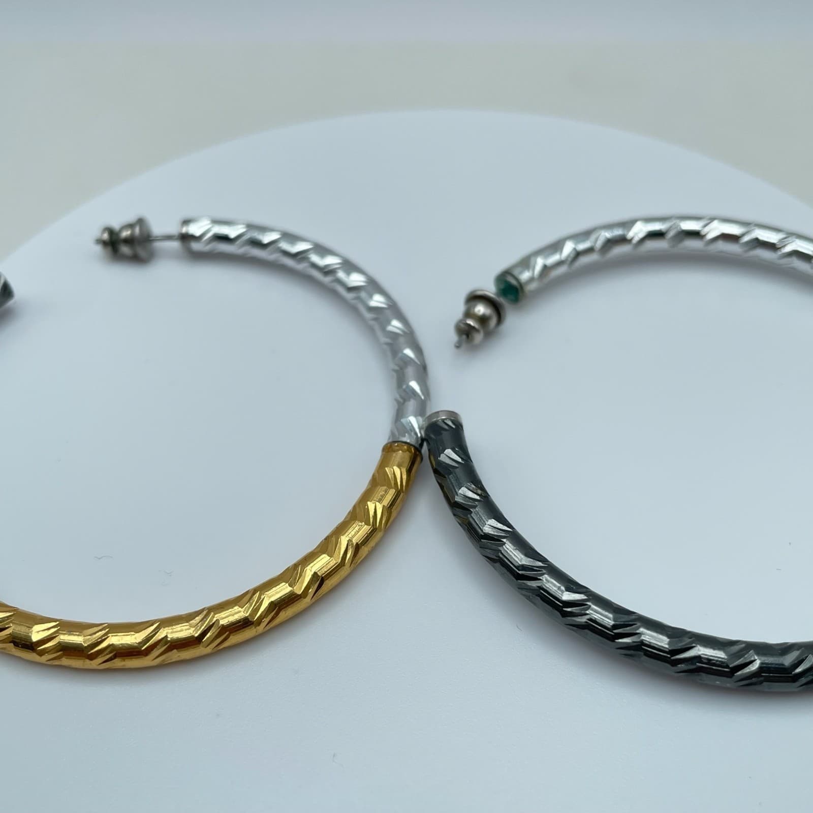 Vintage 90s Tri-Color Hoop Round Earrings Multi Tone Women's Jewelry - Thumbnail 2