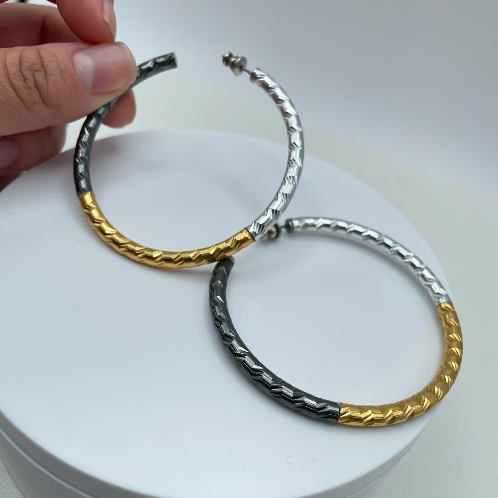 Vintage 90s Tri-Color Hoop Round Earrings Multi Tone Women's Jewelry - Thumbnail 6