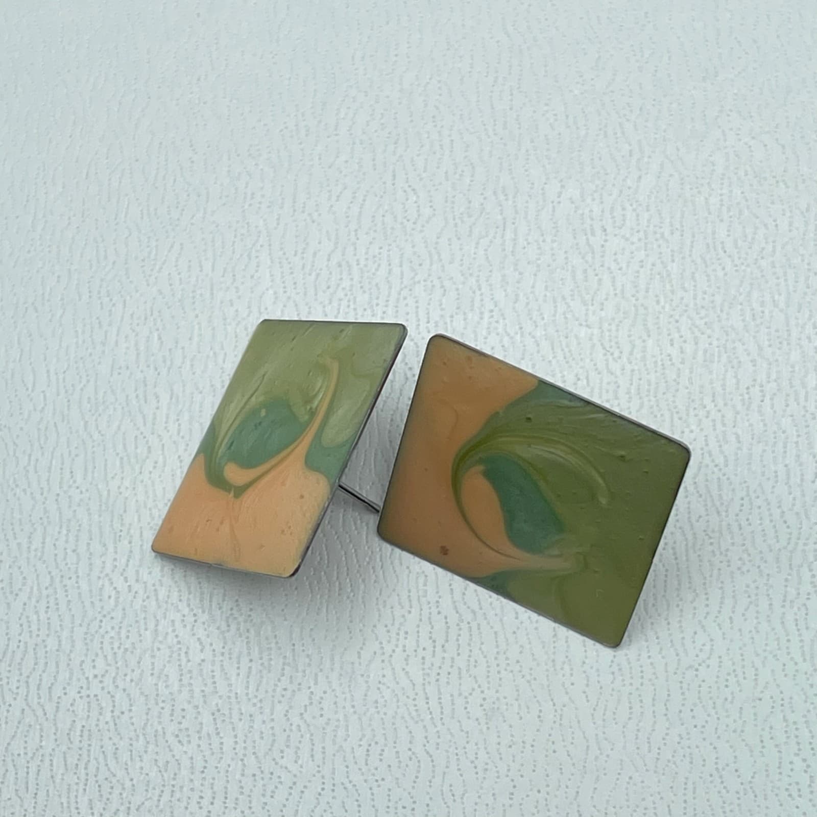 Vintage 80s Enamel Square Stud Earrings Abstract Green Tan Swirl Boho Statement - Thumbnail 7