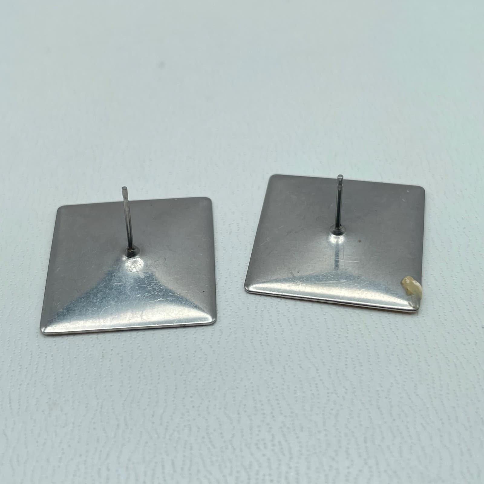 Vintage 80s Enamel Square Stud Earrings Abstract Green Tan Swirl Boho Statement - Thumbnail 3