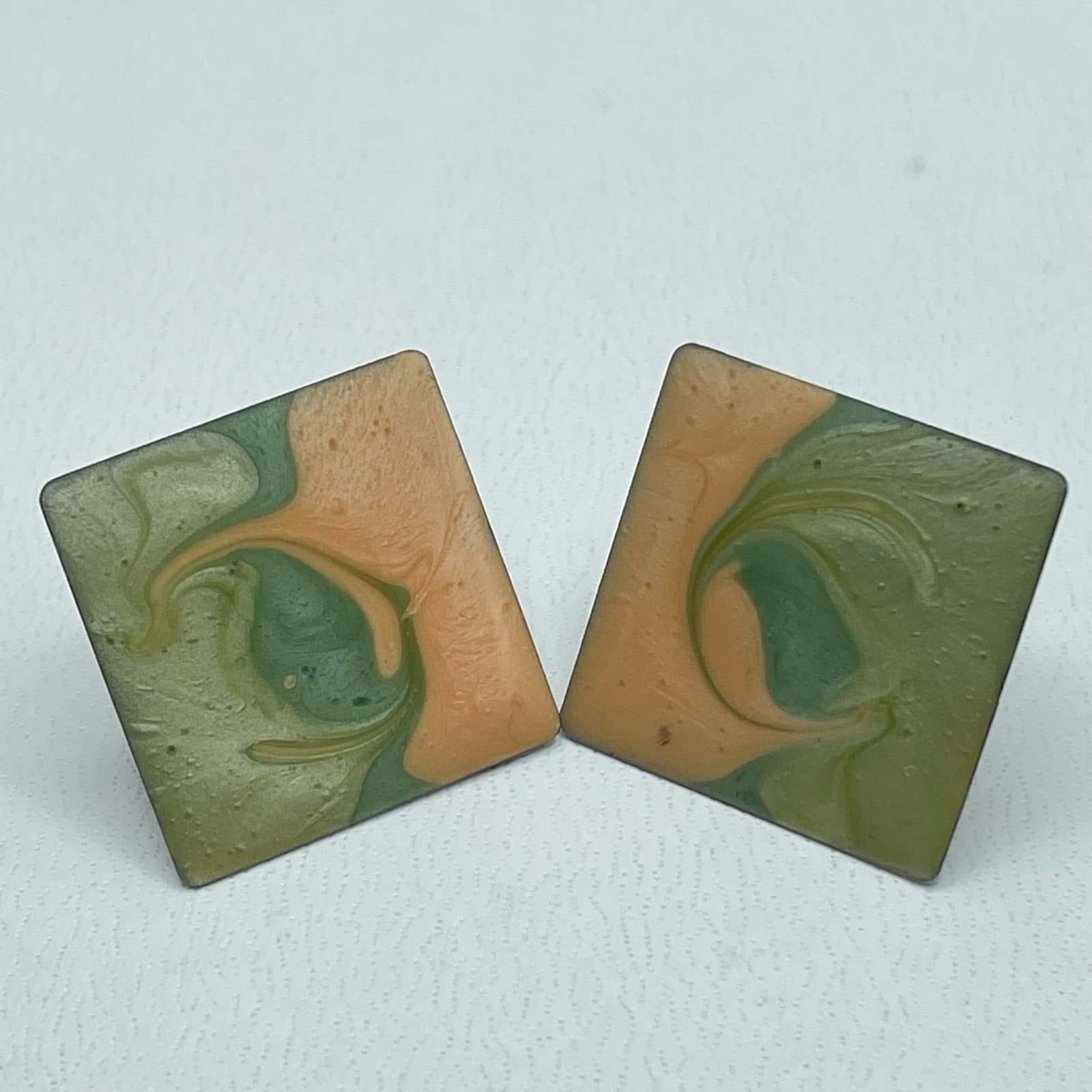 Vintage 80s Enamel Square Stud Earrings Abstract Green Tan Swirl Boho Statement - Thumbnail 6