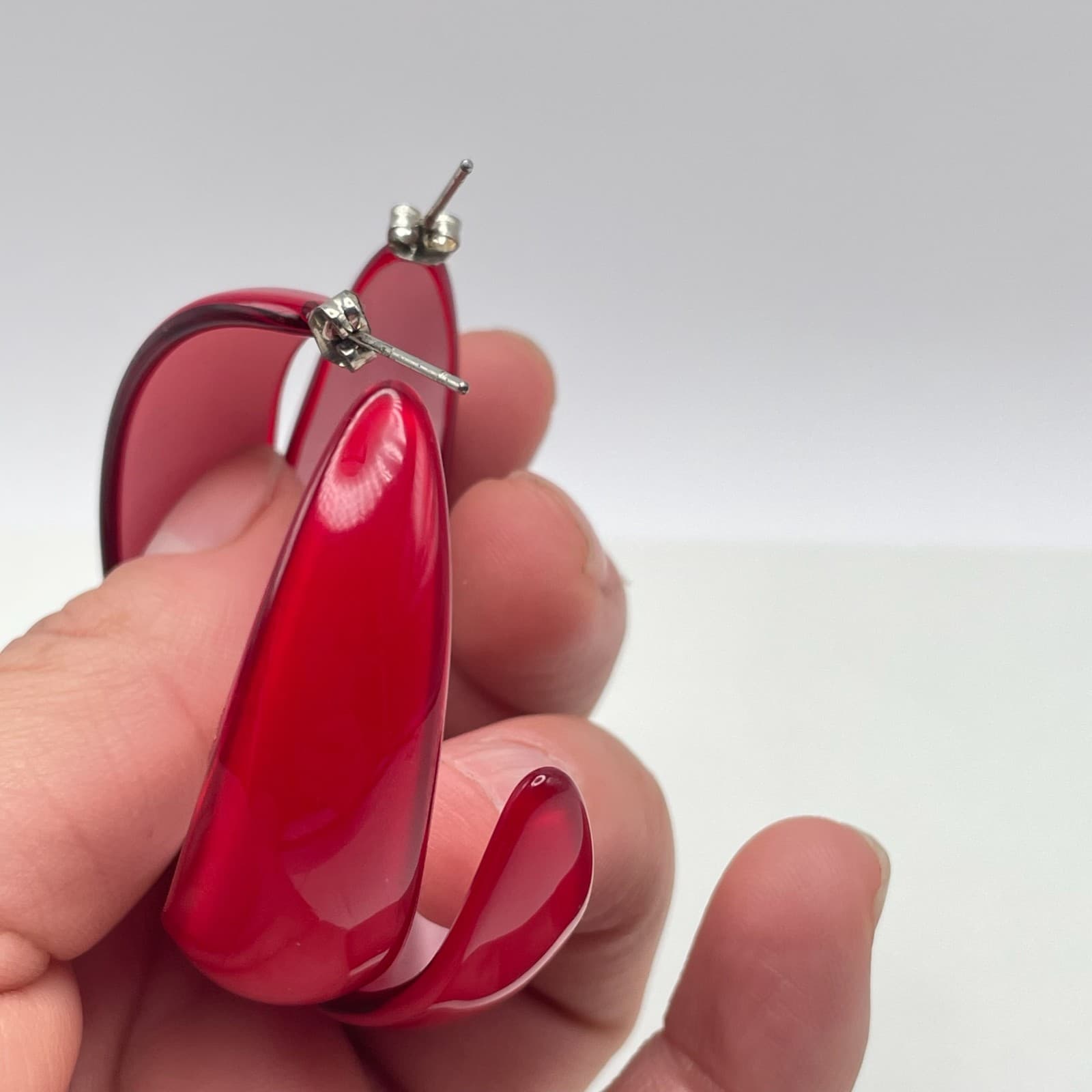 Vintage Y2K Red Painted Resin Half Hoop Earrings Chunky Acrylic Women's Jewelry - Thumbnail 8