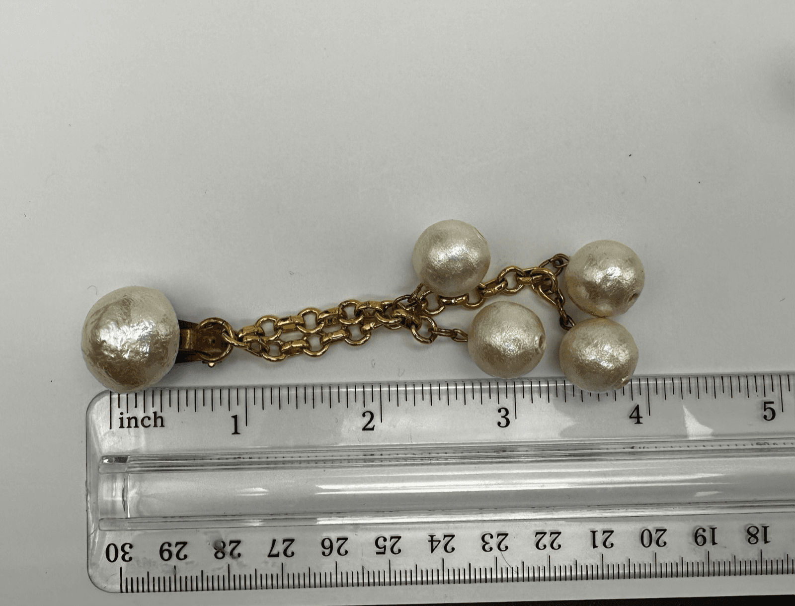 Vintage 90s Faux Pearl Dangle Clip On Earrings Gold Tone Chain Statement Jewelry - Thumbnail 5