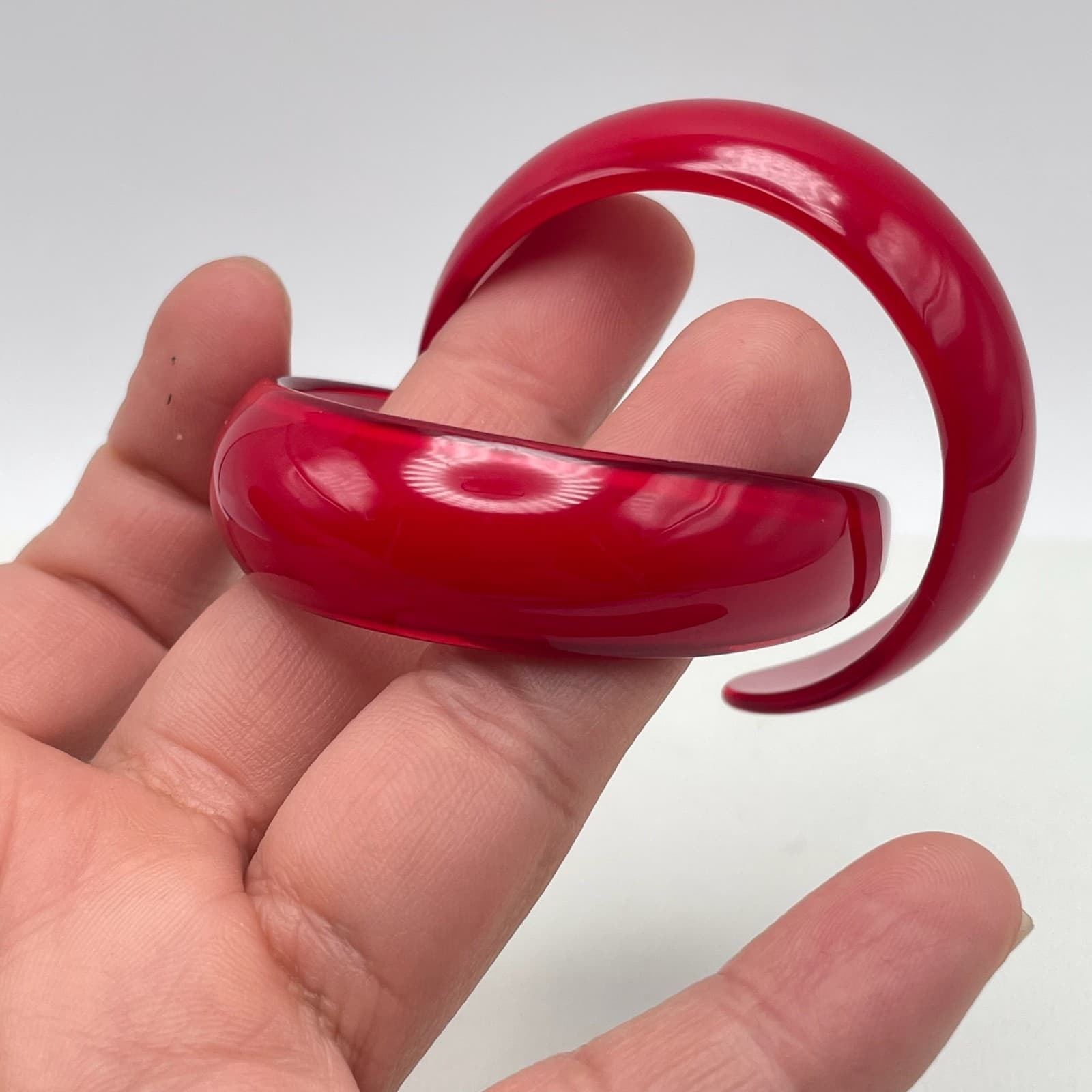 Vintage Y2K Red Painted Resin Half Hoop Earrings Chunky Acrylic Women's Jewelry - Thumbnail 9