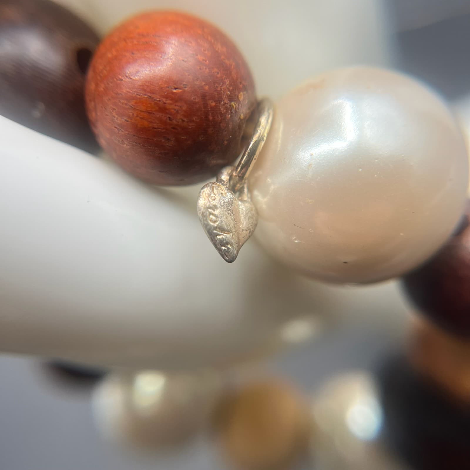Vintage 90s Chunky Wood Faux Pearl Stretch Bead Bracelet Statement Jewelry - Thumbnail 6