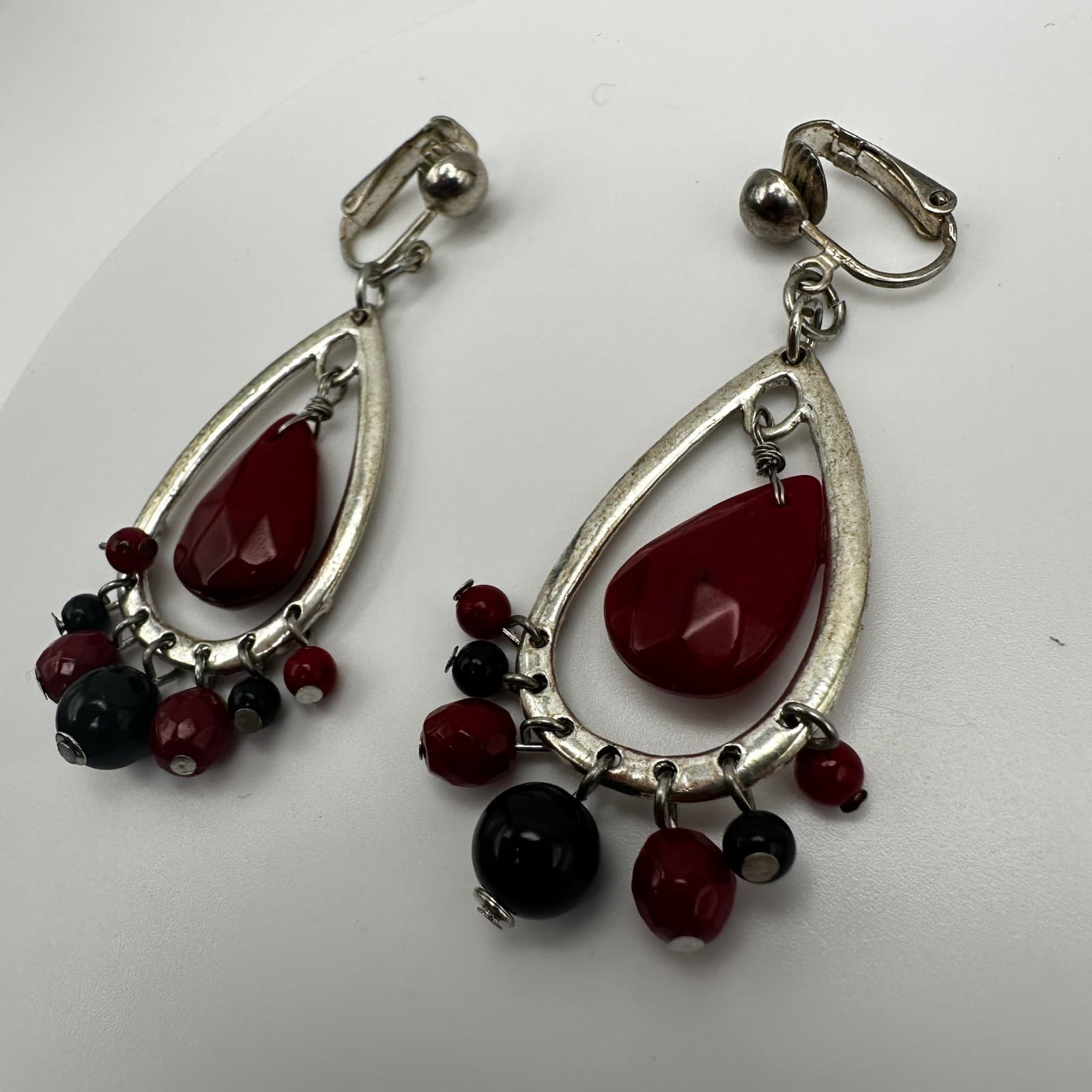 Vintage 90s Silver tone red tear drop black bead dangle clip on earring jewelry - Thumbnail 5