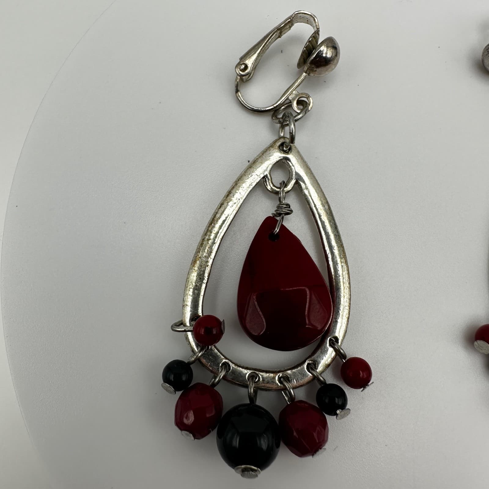 Vintage 90s Silver tone red tear drop black bead dangle clip on earring jewelry - Thumbnail 3