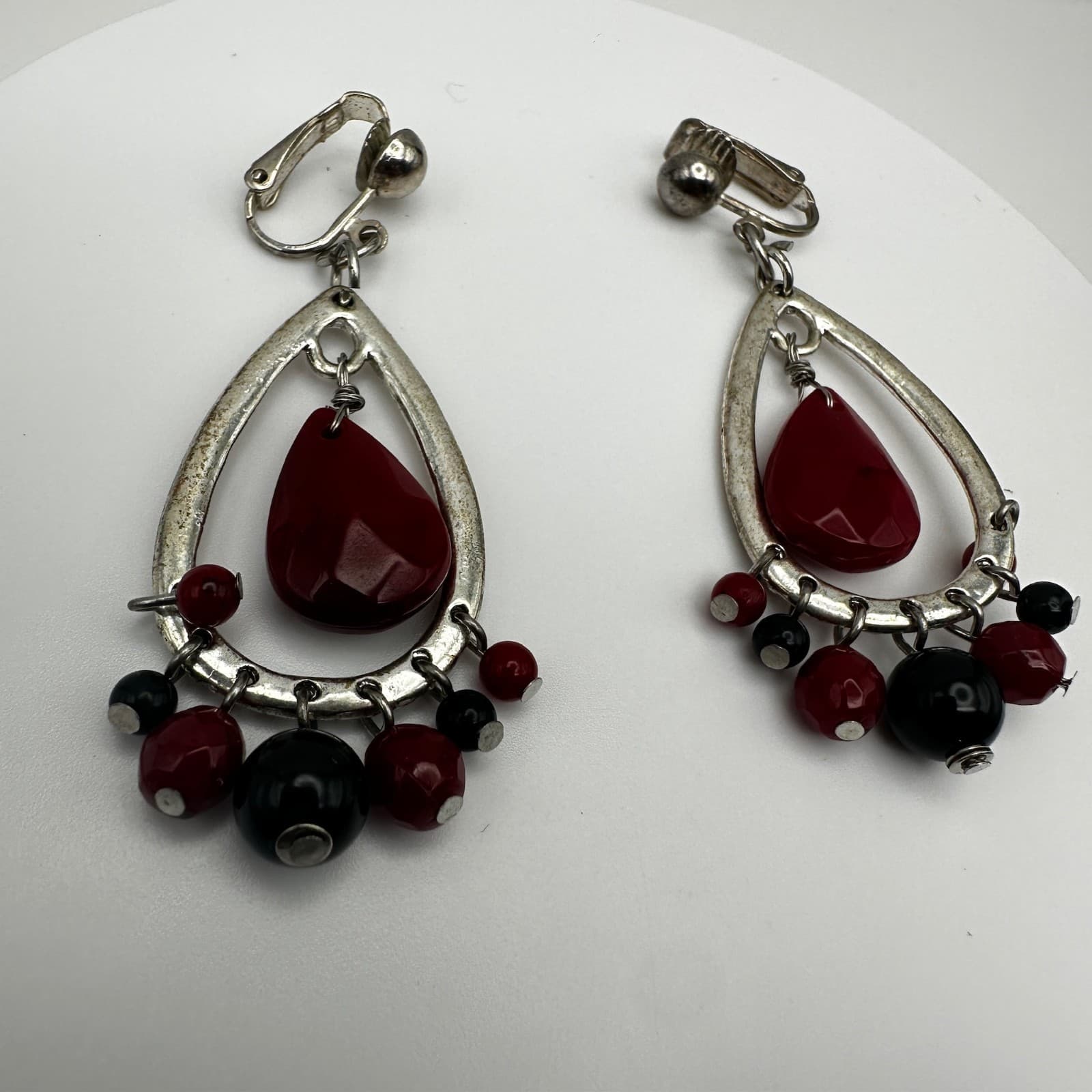 Vintage 90s Silver tone red tear drop black bead dangle clip on earring jewelry - Thumbnail 2