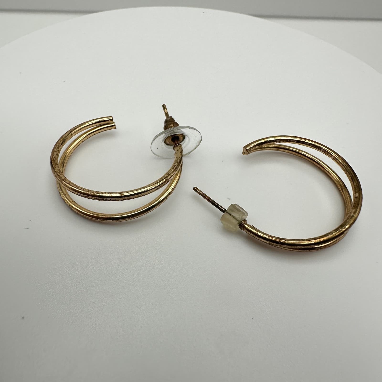 Vintage 90s Gold Tone Double Hoop Earrings – Stud Post Fashion Jewelry - Thumbnail 3