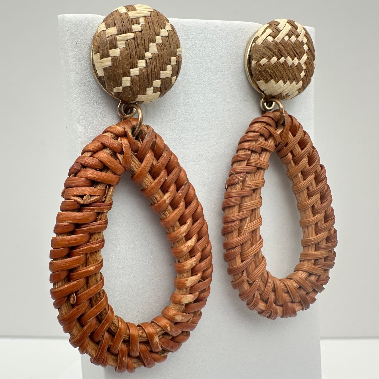 Vintage 90s Woven Rattan Teardrop Dangle Earrings Boho Straw Statement Jewelry - Thumbnail 2