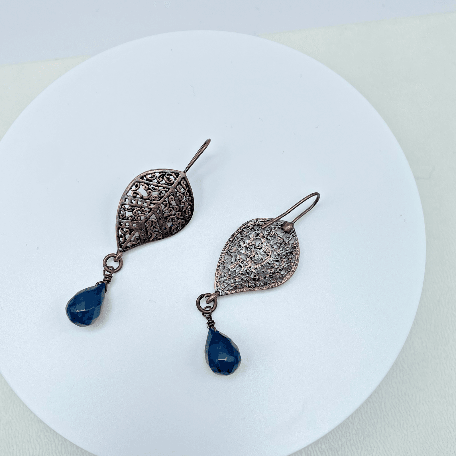 Vintage 90s Leaf Filigree Blue Teardrop Earrings Copper Tone Women's Jewelry - Image 1