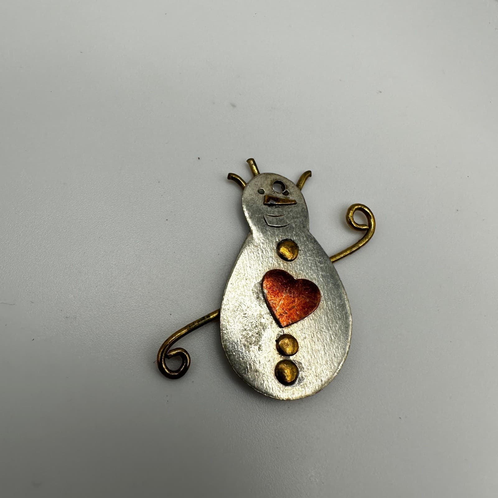 Vintage 90s Mixed Metal Snowman Pin Brooch Copper Heart & Gold Accents Jewelry - Thumbnail 2