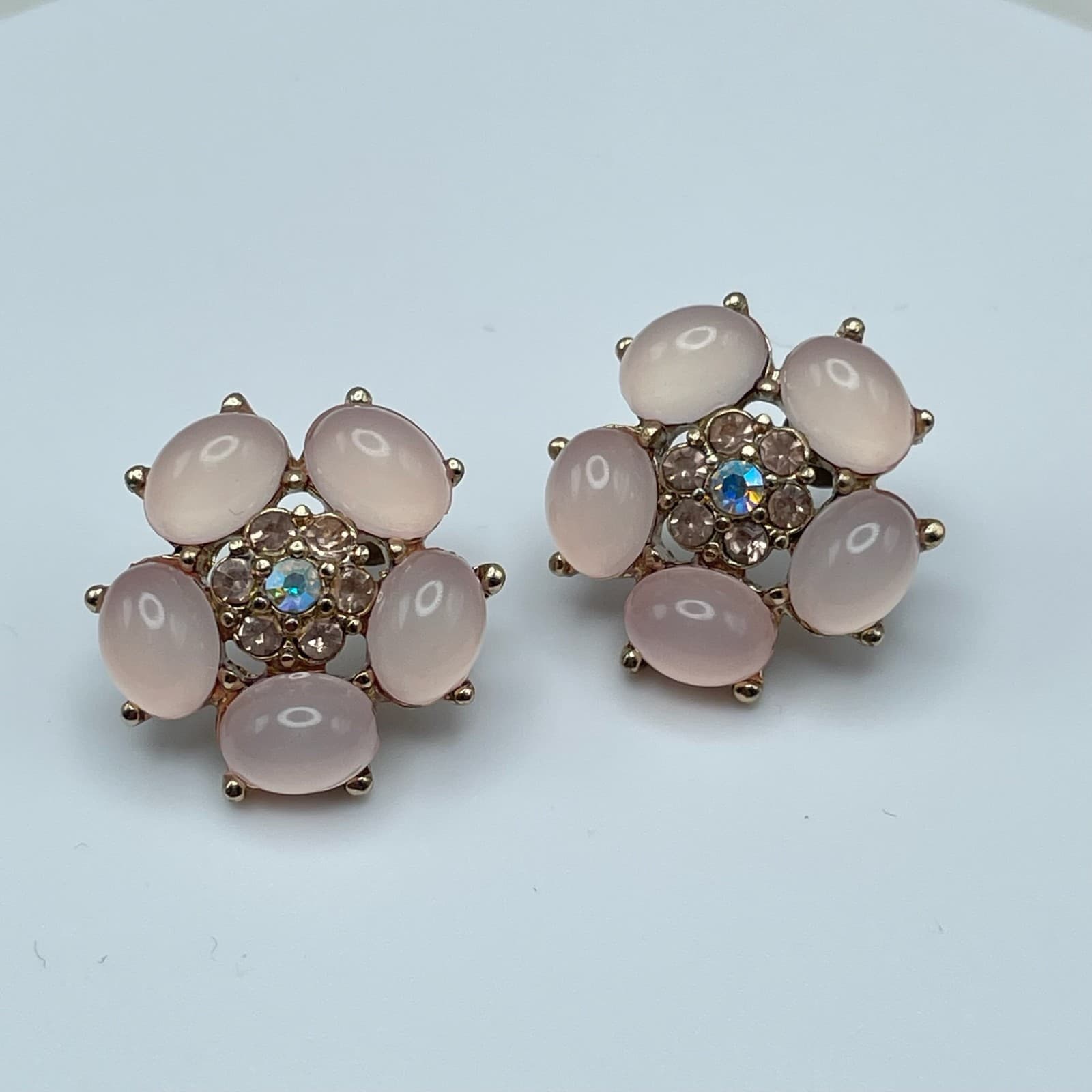 Vintage Y2K Pink Floral Stud Earrings Crystal Gold Tone Women's Jewelry - Image 1