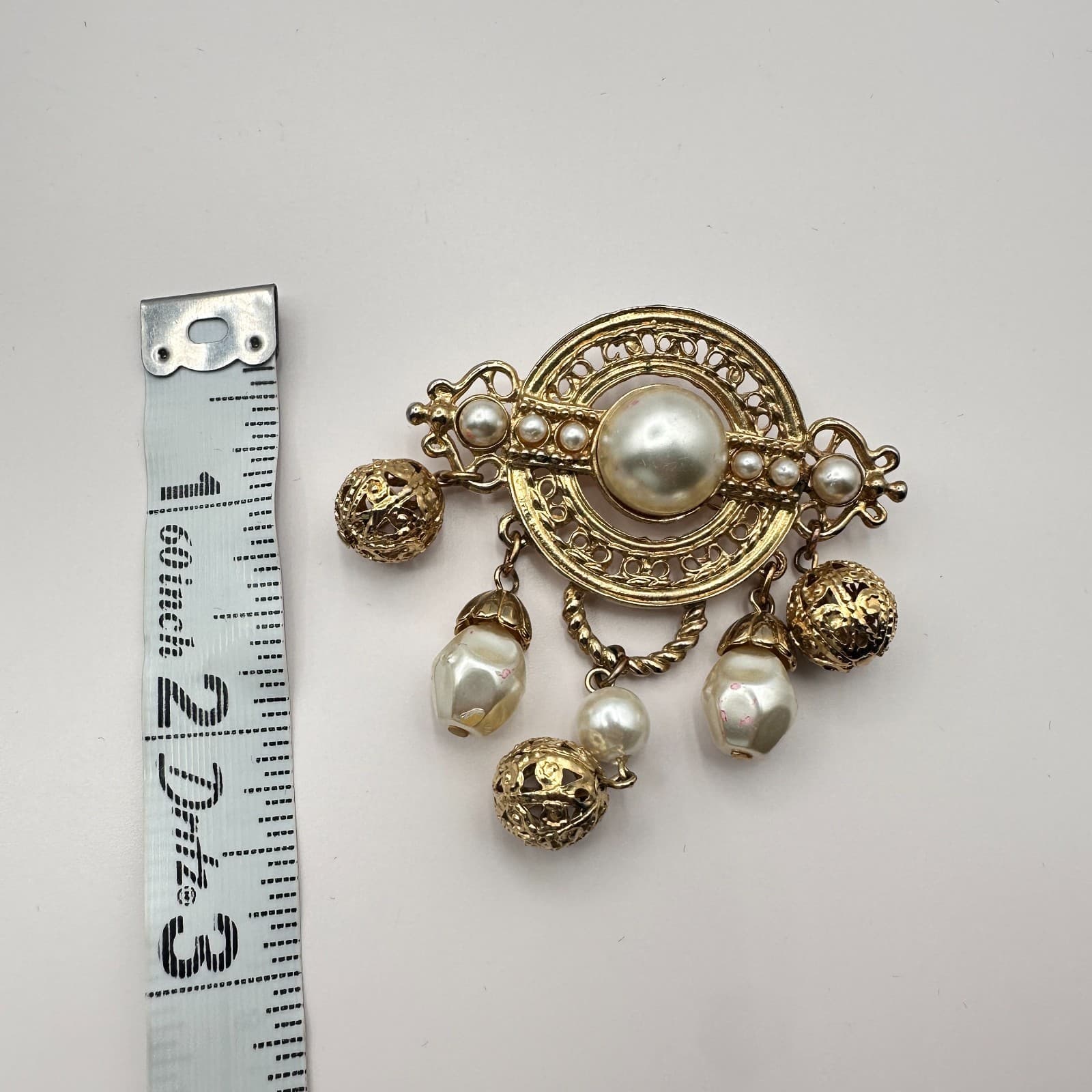 Vintage 80s Women Brooch Gold Tone White Beaded Jewelry - Thumbnail 7