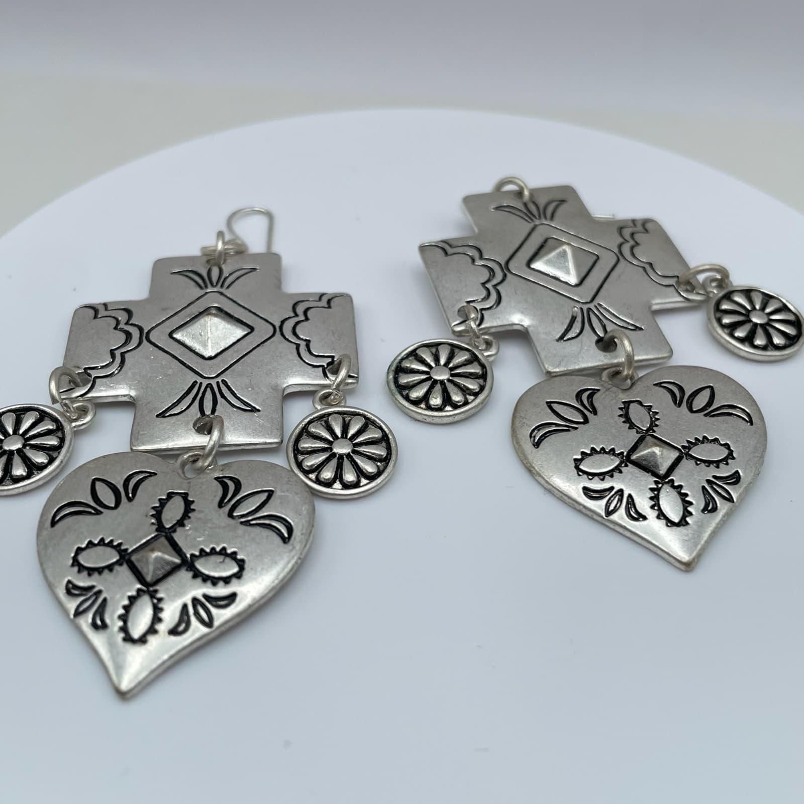 Vintage 90s Floral Cross Heart Dangle Earrings Silver Tone Women's Jewelry - Thumbnail 5