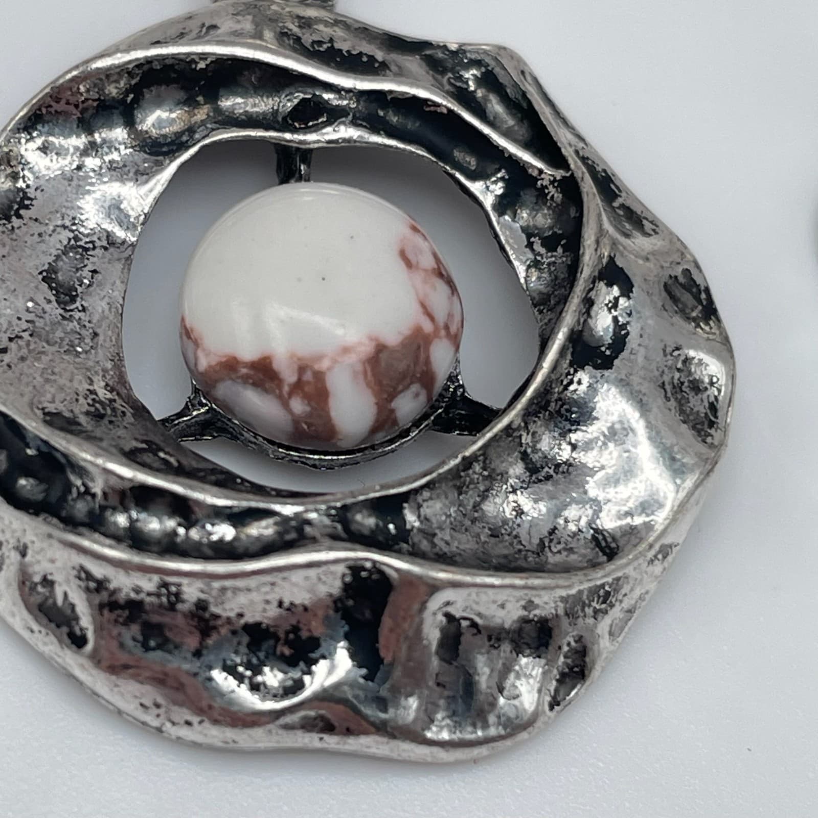 Vintage 90s White Stone Hammered Drop Earrings Silver Tone Women's Jewelry - Thumbnail 7