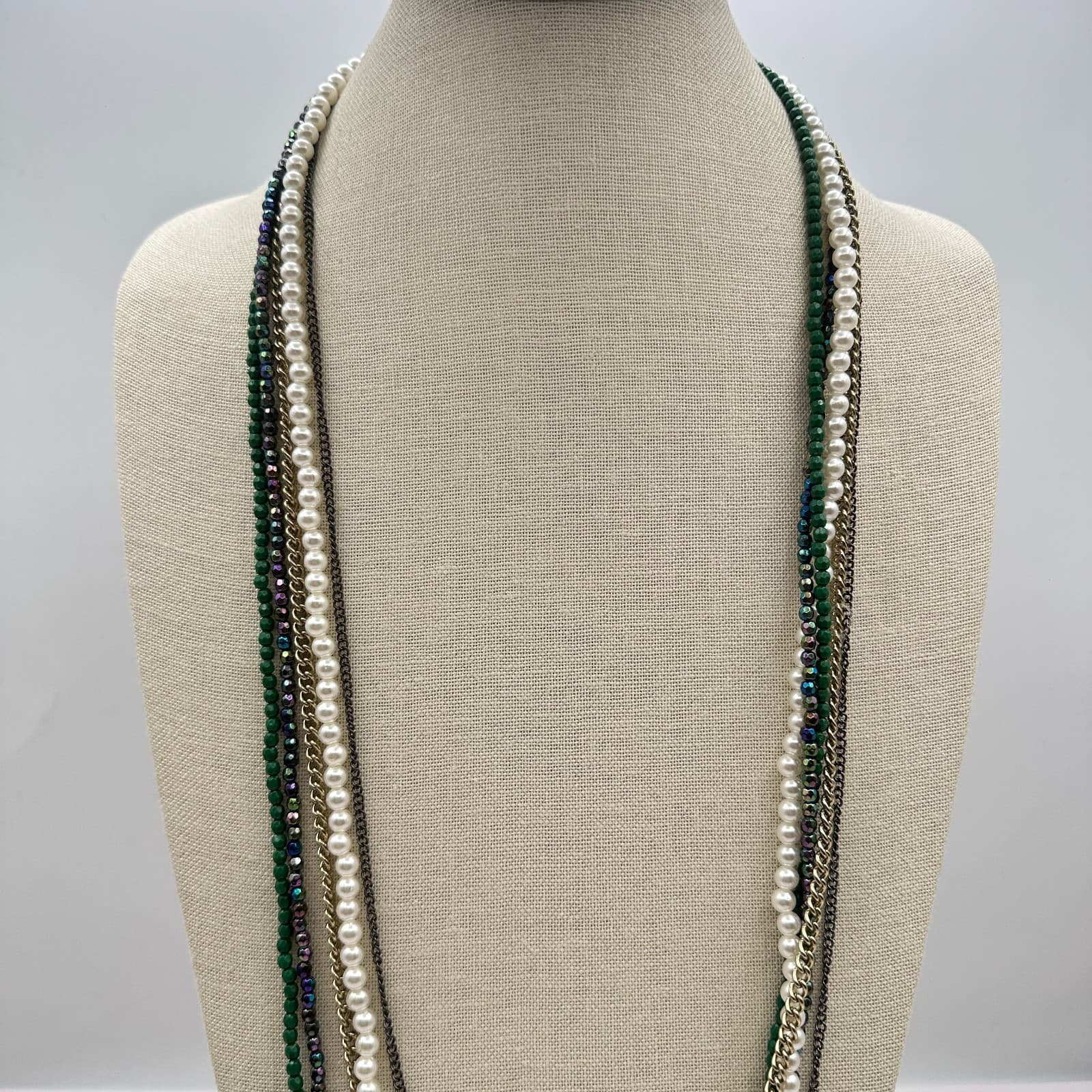 Vintage 80s Gold Tone Chain Layered Necklace Green Beads Faux Pearls Jewelry - Thumbnail 4