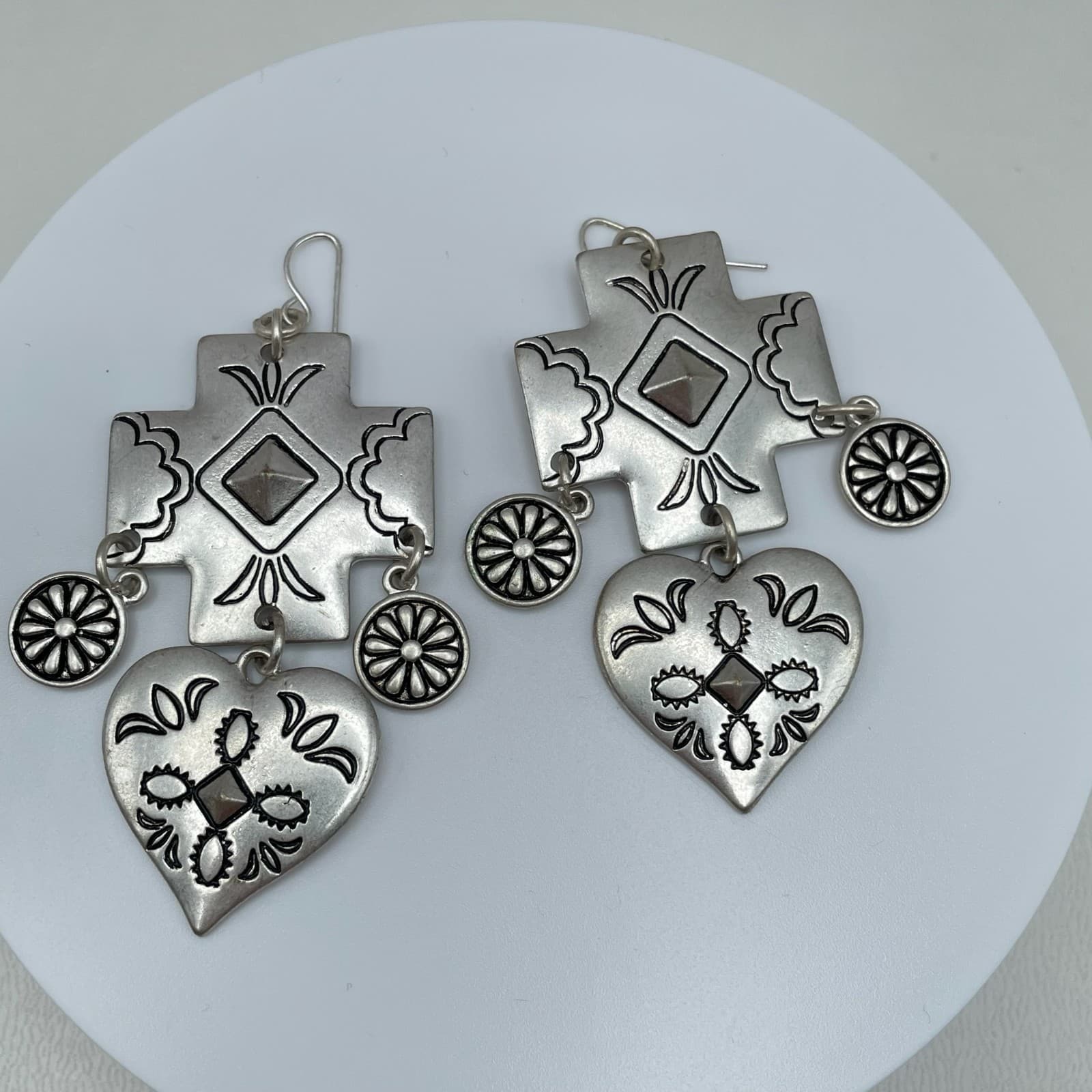 Vintage 90s Floral Cross Heart Dangle Earrings Silver Tone Women's Jewelry - Thumbnail 4