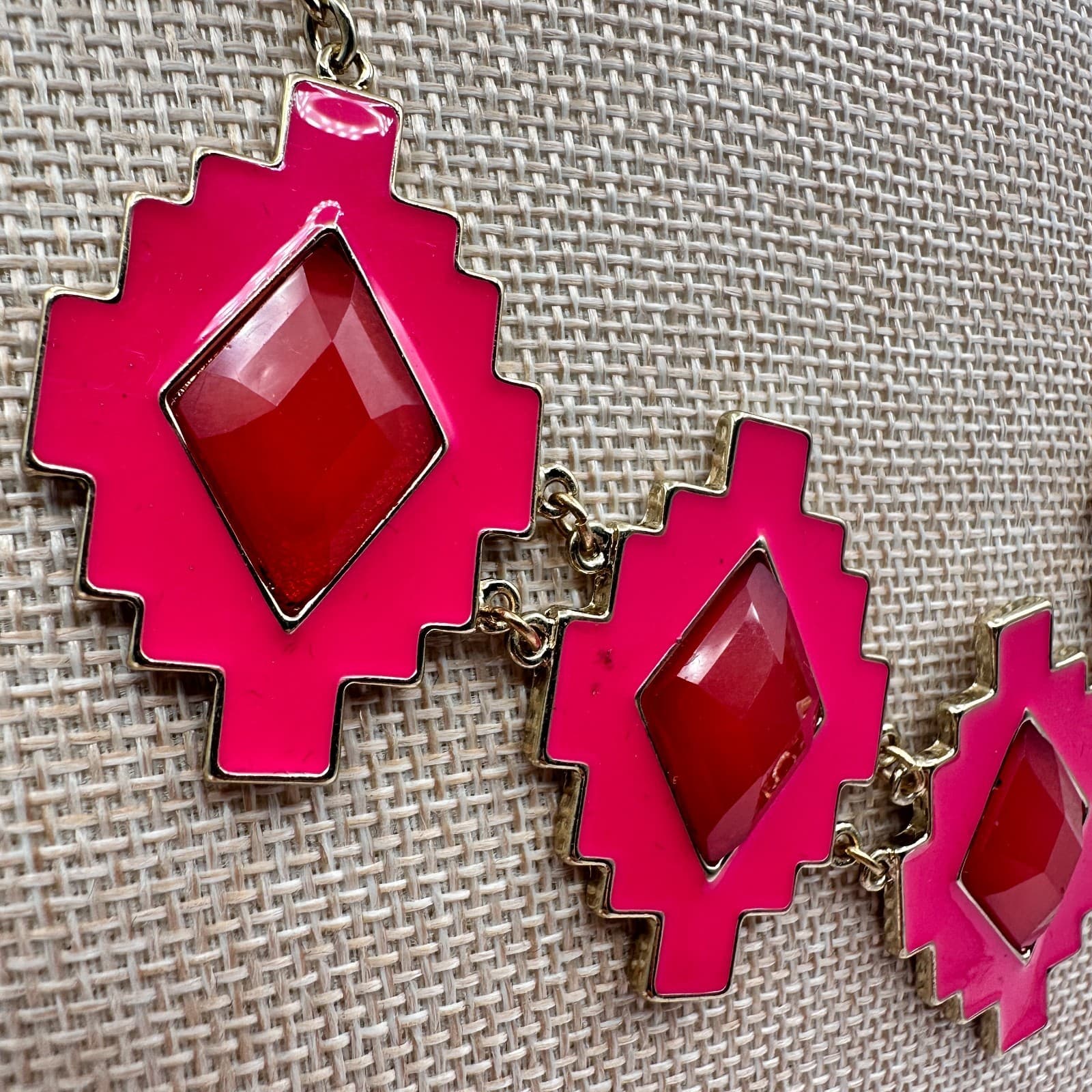 Vintage Y2K Pink Enamel Frames Red Glass Statement Necklace Gold Tone Jewelry - Thumbnail 3