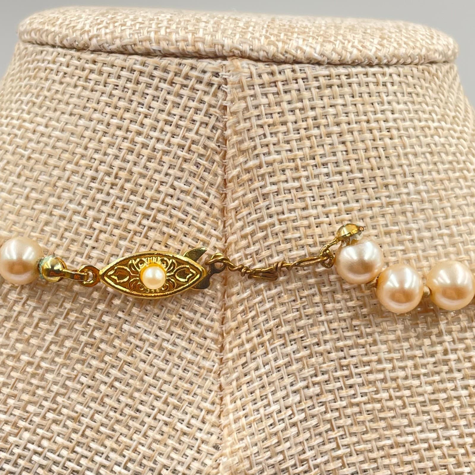 Vintage Gold-Tone Classic Filigree Detail Mother Of Pearl Beaded Collar Necklace - Thumbnail 6