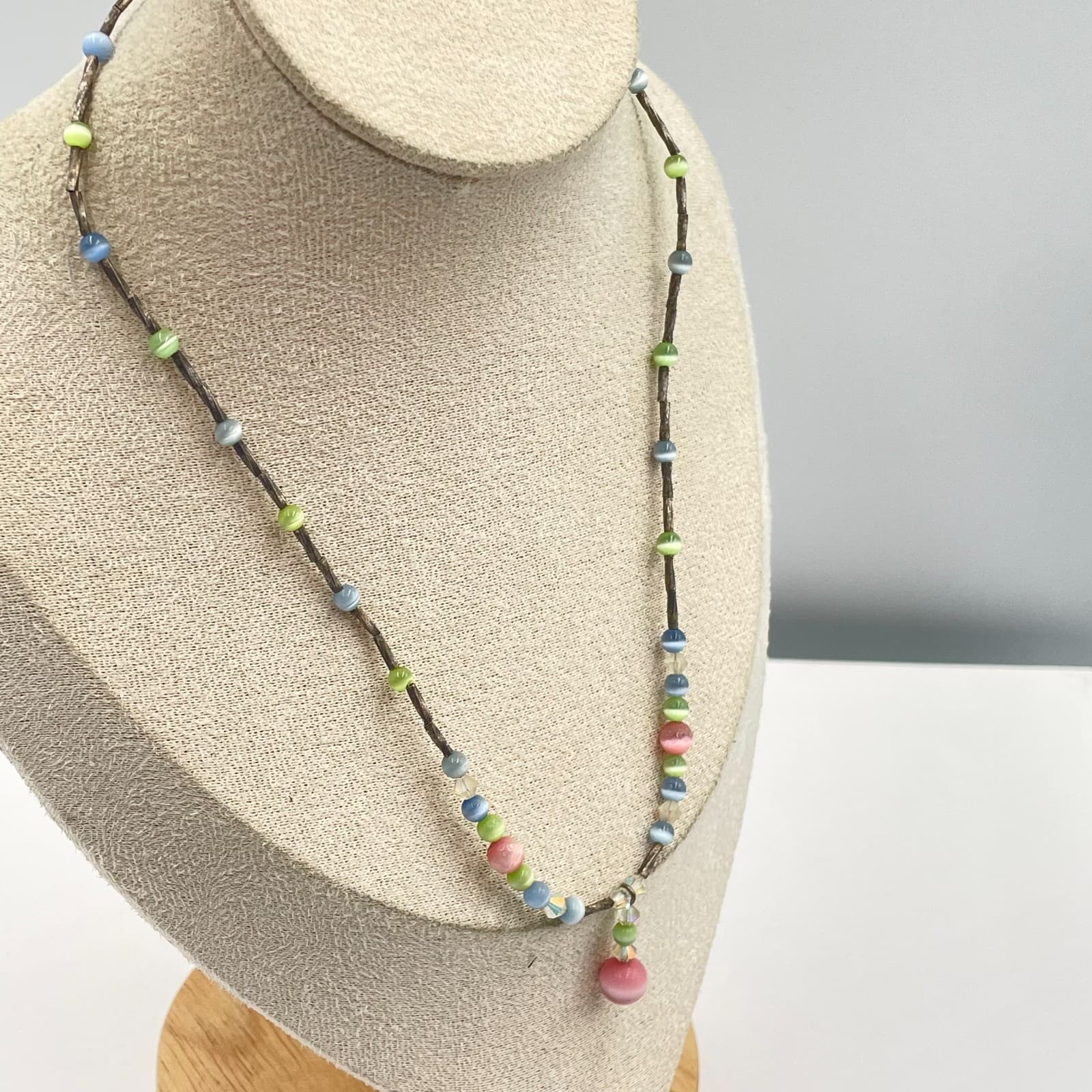 Y2K Pastel-Tone Faceted Bicone Crystals Cat's Eye Pendant Beads Station Necklace - Thumbnail 4