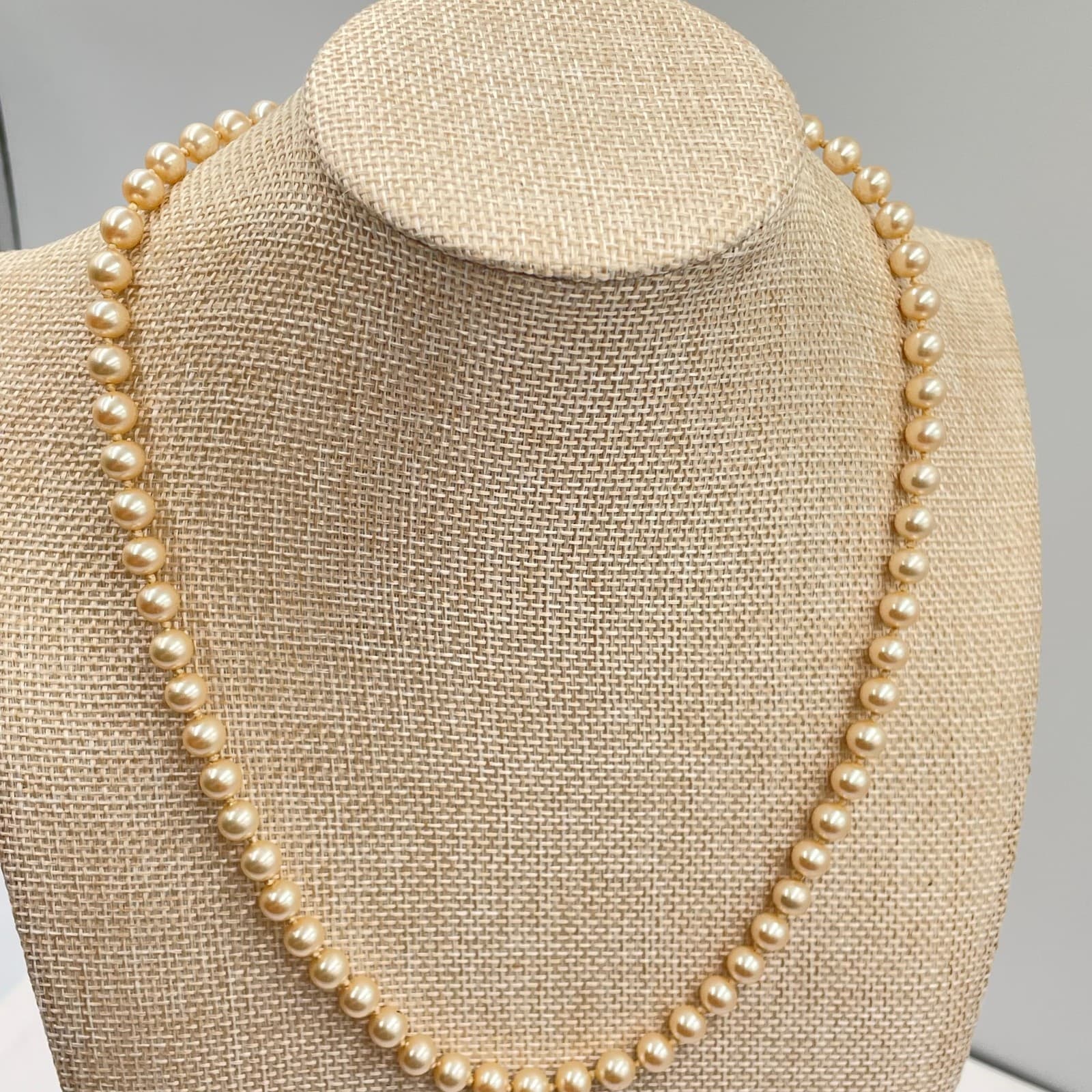Vintage Gold-Tone Classic Filigree Detail Mother Of Pearl Beaded Collar Necklace - Thumbnail 5