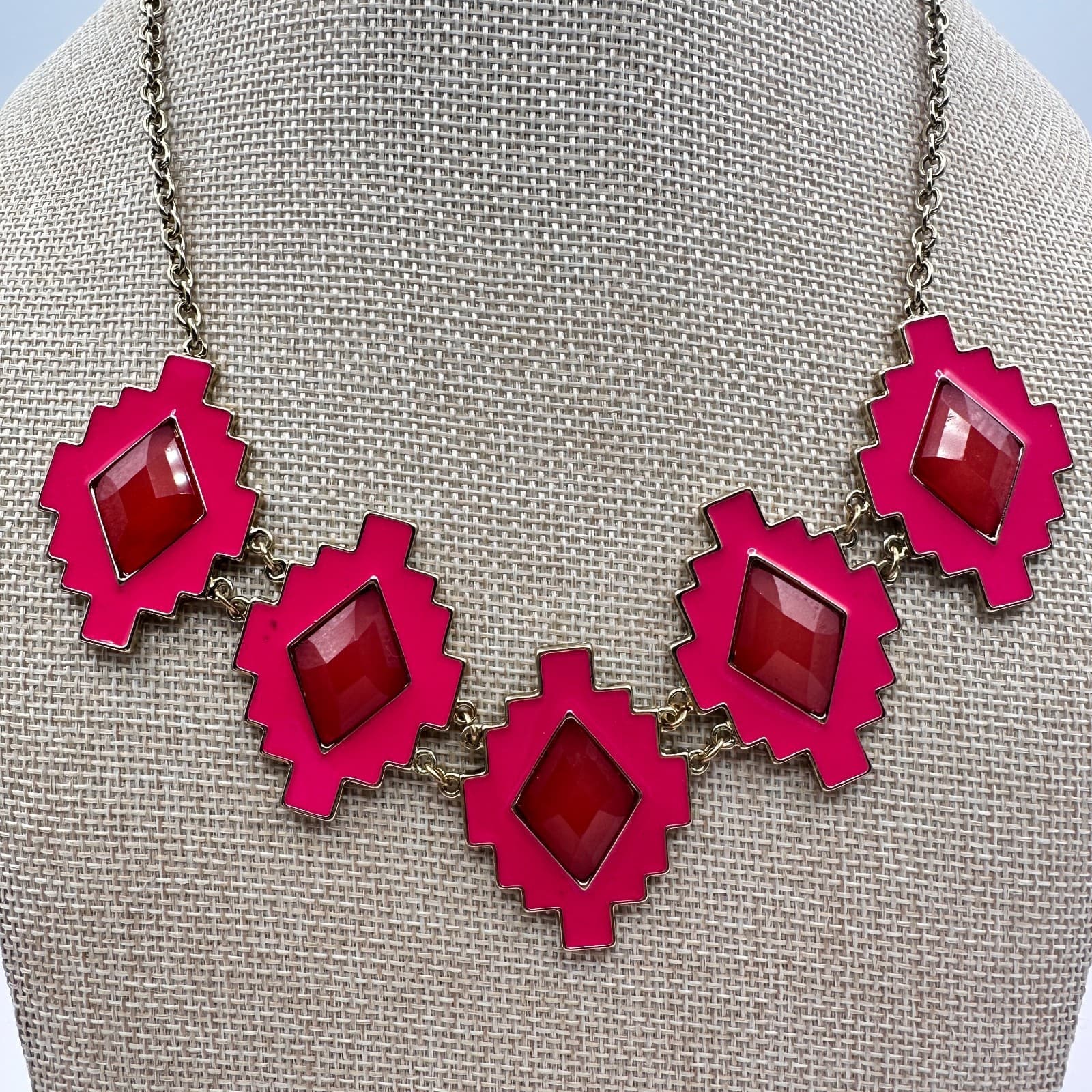 Vintage Y2K Pink Enamel Frames Red Glass Statement Necklace Gold Tone Jewelry - Thumbnail 2