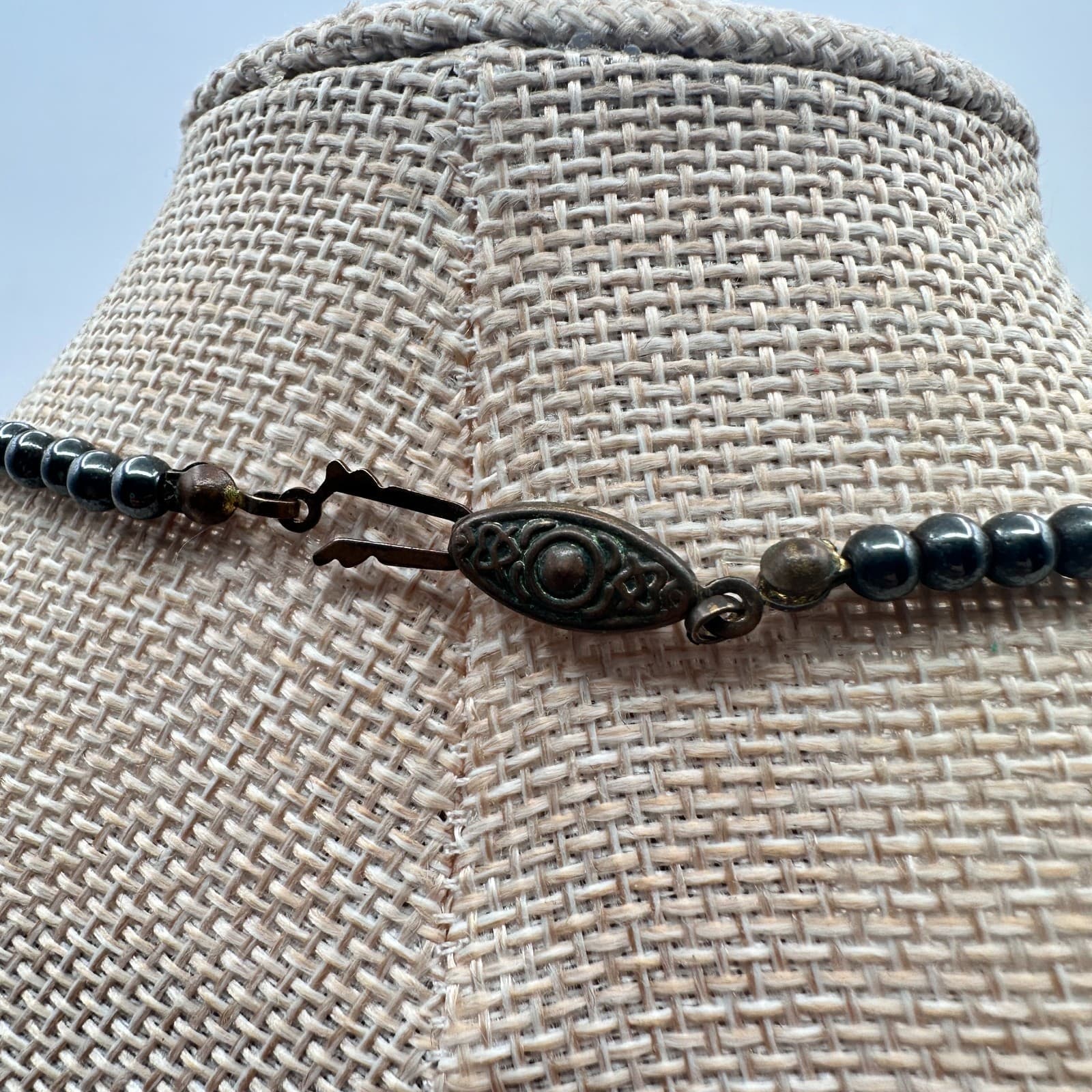 Vintage Y2K Cream Faux Pearl Black Beaded Statement Necklace Gold Tone Jewelry - Thumbnail 6