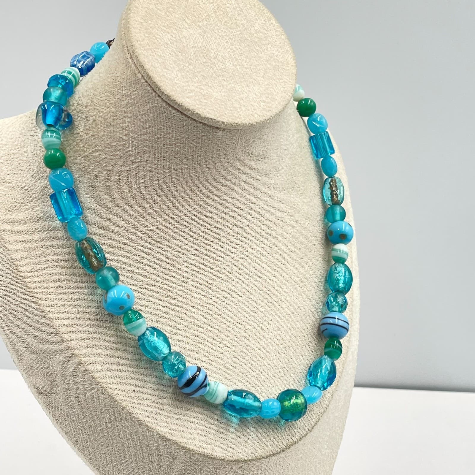 Vintage Handcrafted Eclectic Vibrant Blue Lampwork Glass Beaded Lobster Necklace - Thumbnail 3