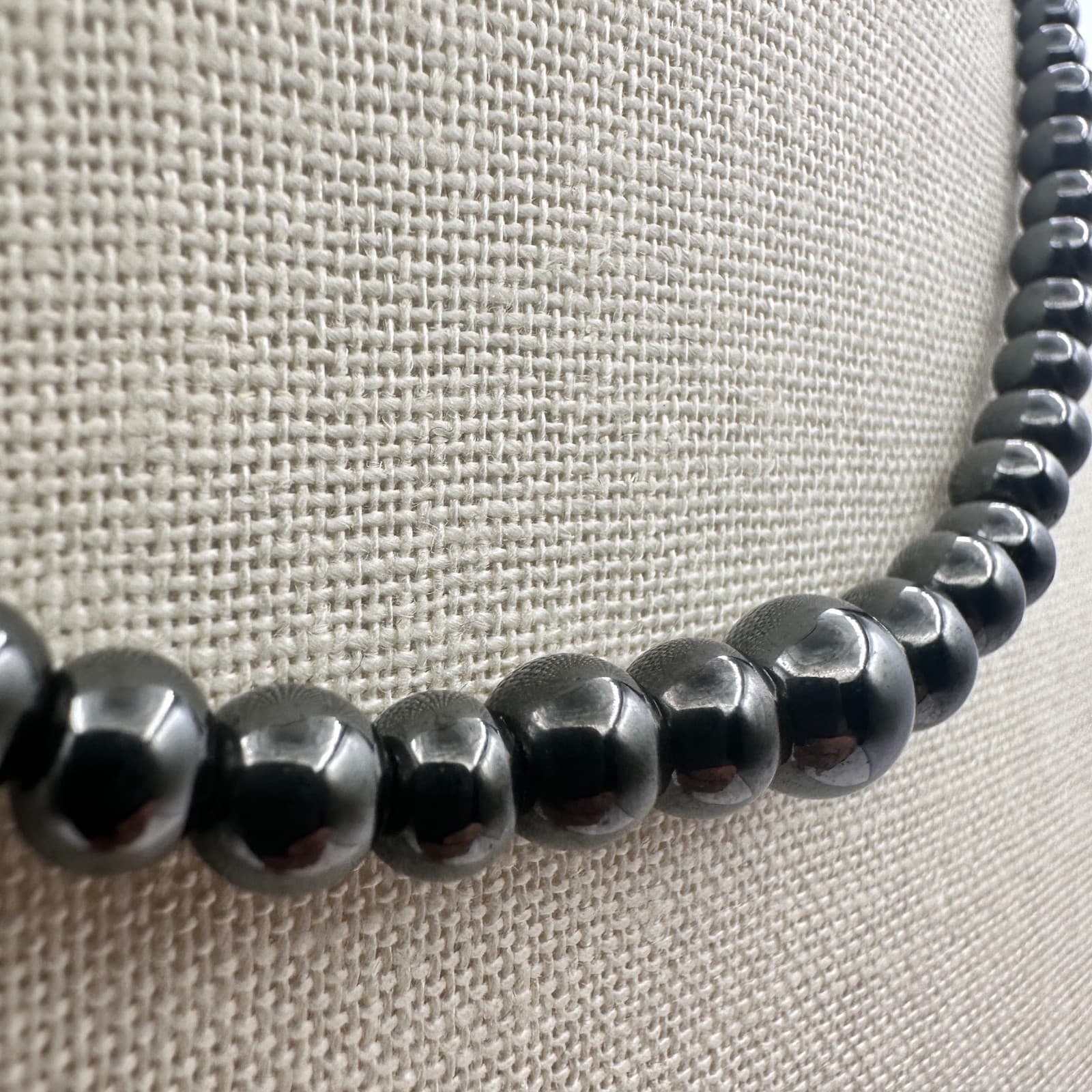 Vintage Y2K Black Beaded Necklace Minimalist Women's Classic Fashion Jewelry - Thumbnail 3