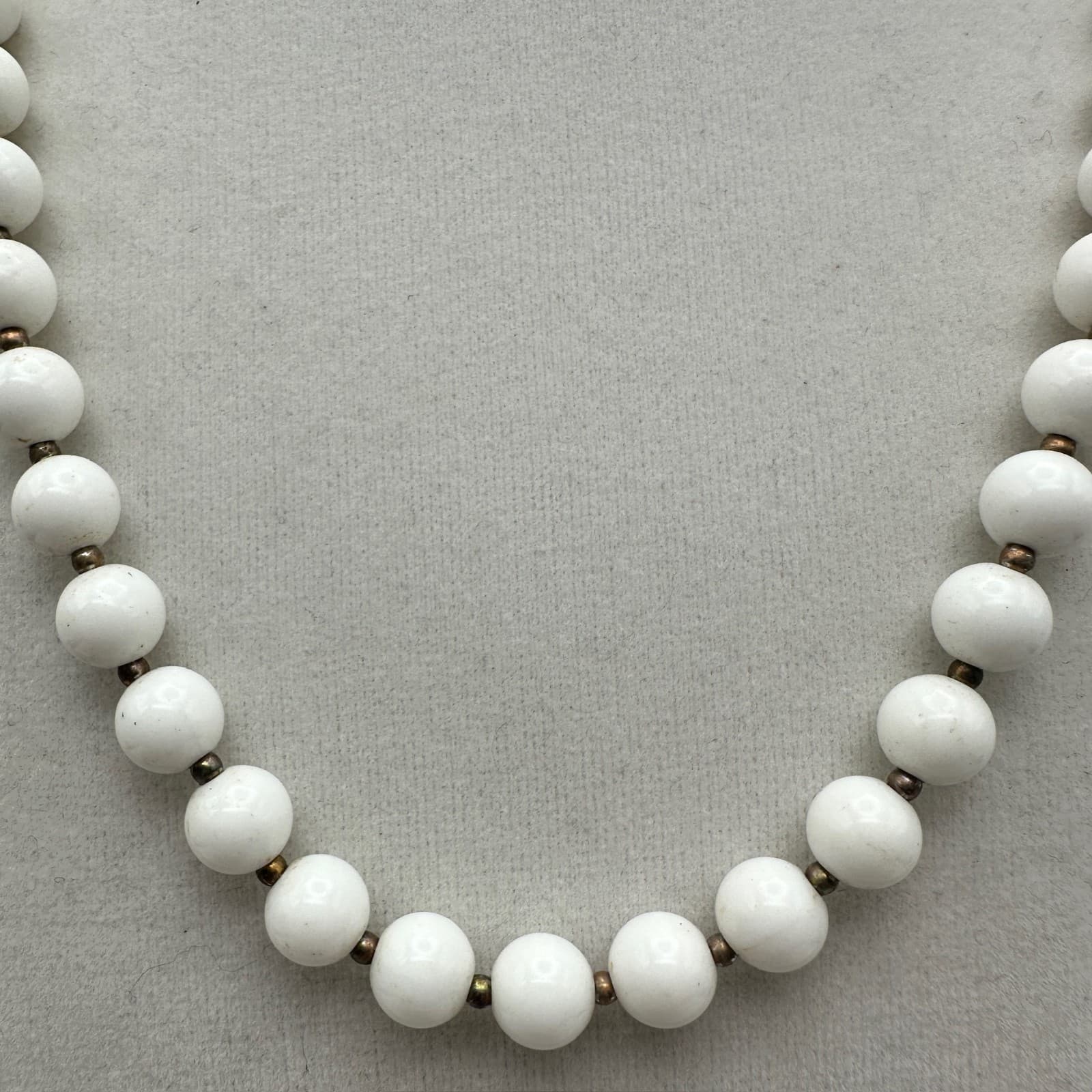 Vintage 90s White Plastic Bead Necklace Round Strand Boho Spring Ring Jewelry - Thumbnail 5