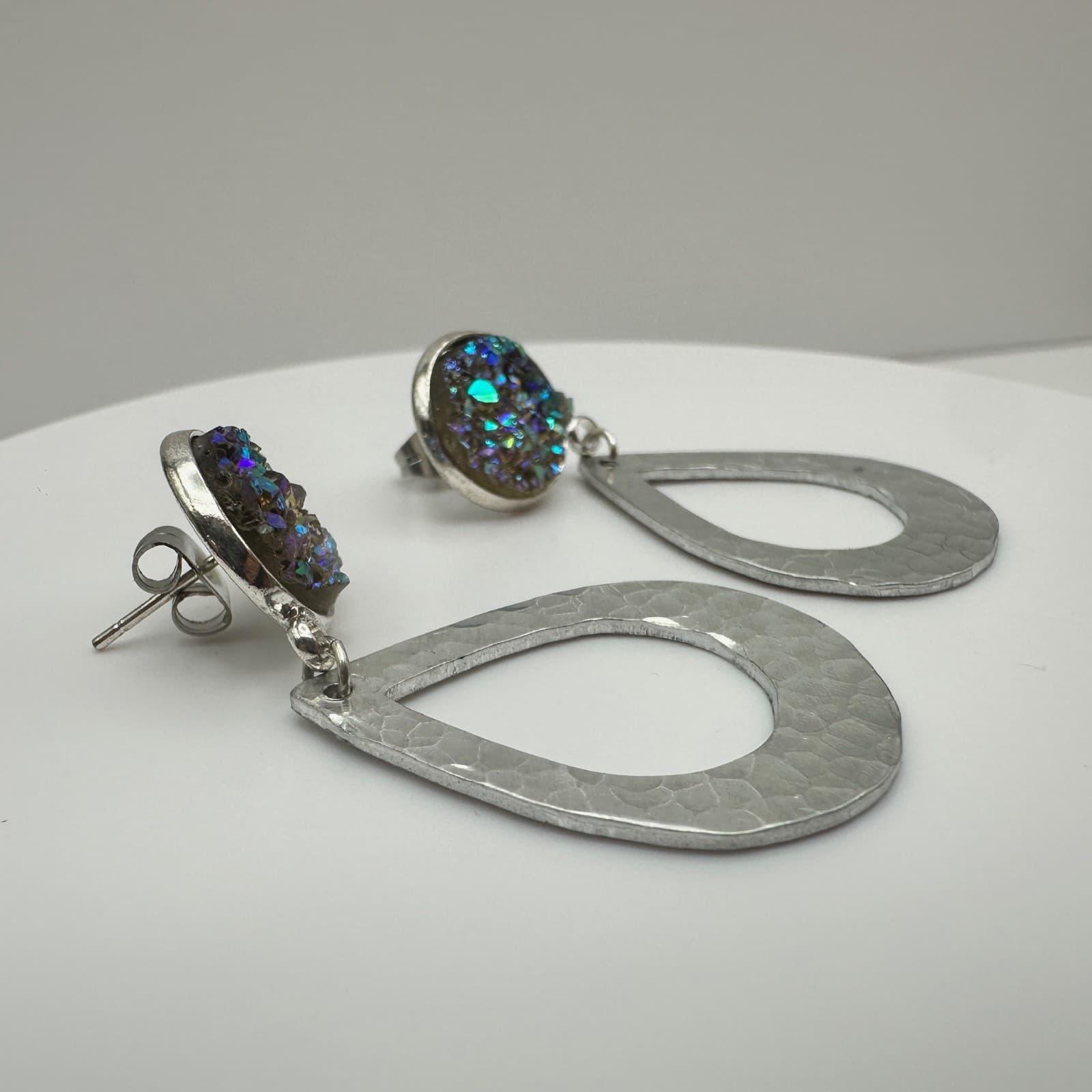 Vintage 90s 80s Dangle Rainbow Druzy Crystal Stone Earrings Silver Tone Jewelry - Thumbnail 6