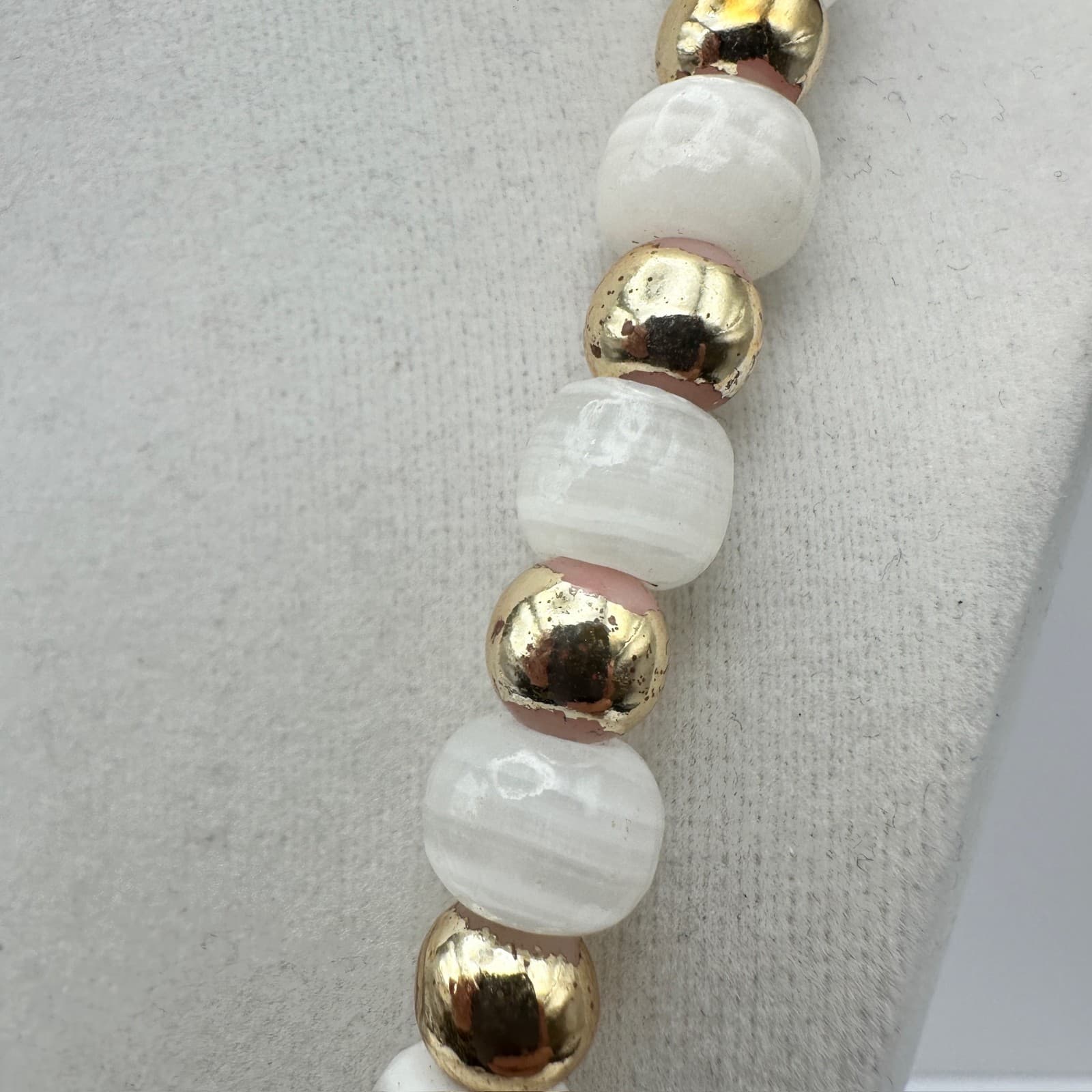 Vintage 90s Agate Coated Plastic Bead Necklace White Gold Tone Statement Jewelry - Thumbnail 5