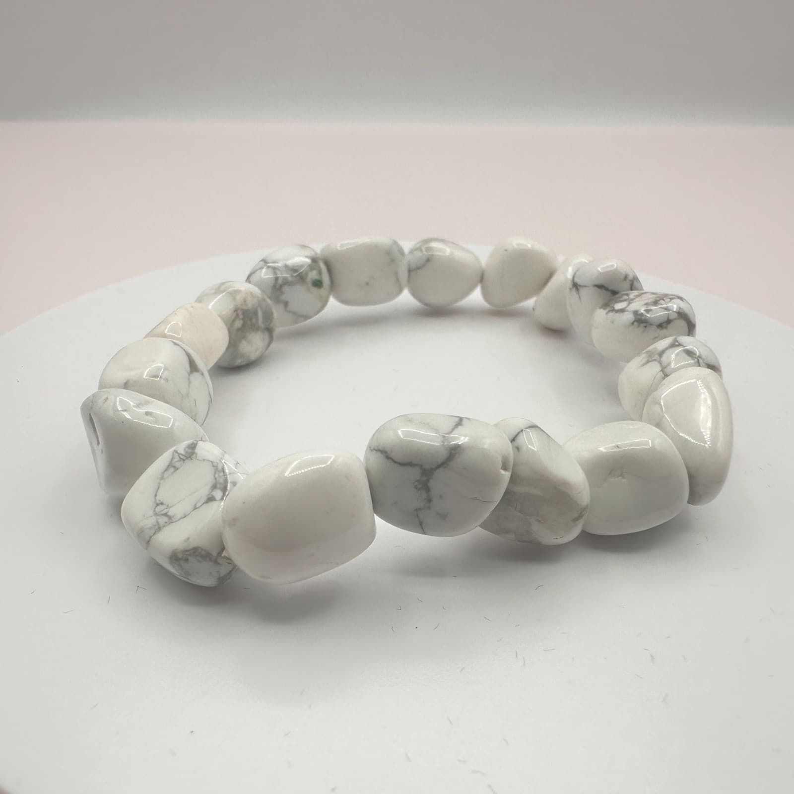 Vintage Y2K White Howlite Tumbled Stone Stretch Bracelet Women's Classic Jewelry - Thumbnail 2