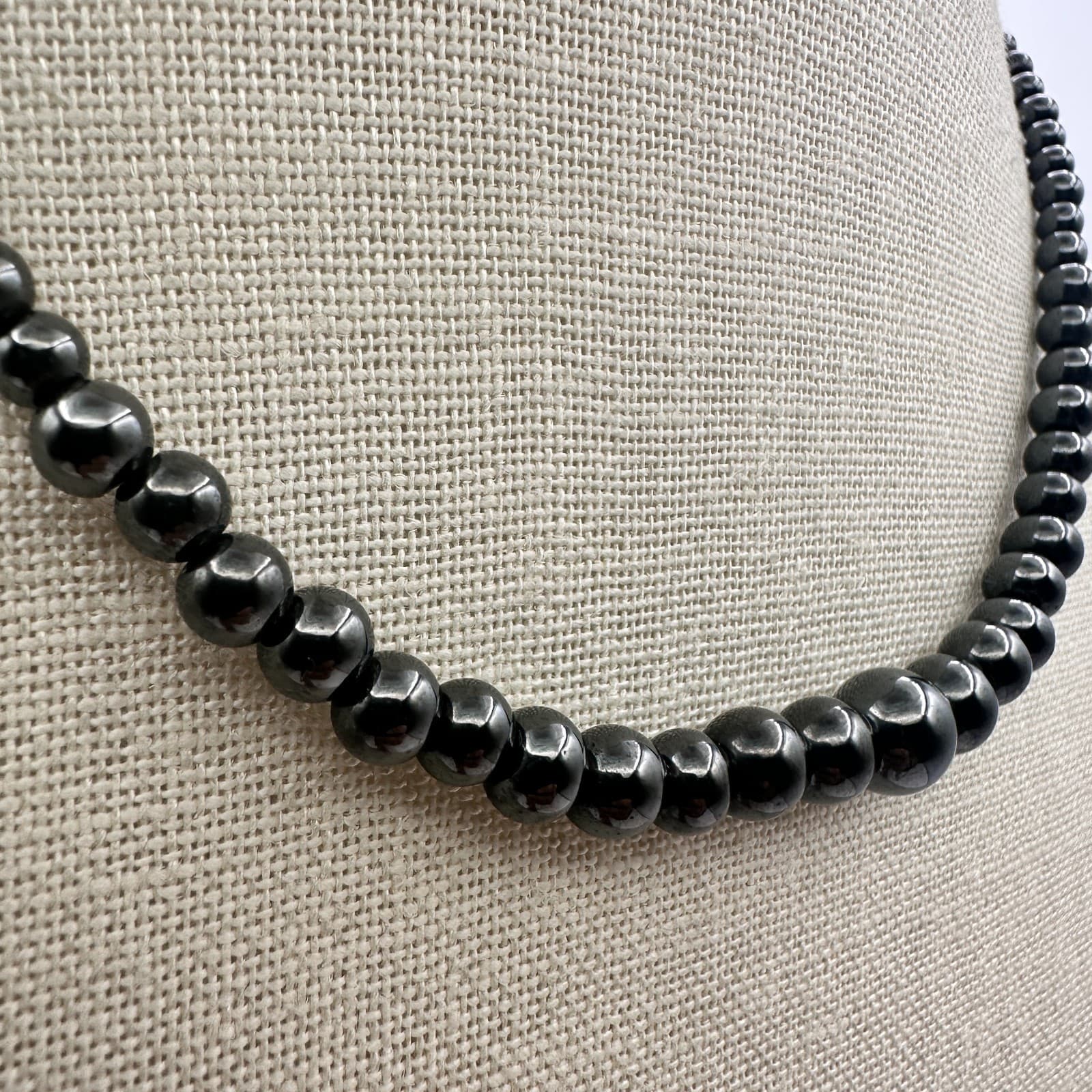 Vintage Y2K Black Beaded Necklace Minimalist Women's Classic Fashion Jewelry - Thumbnail 2