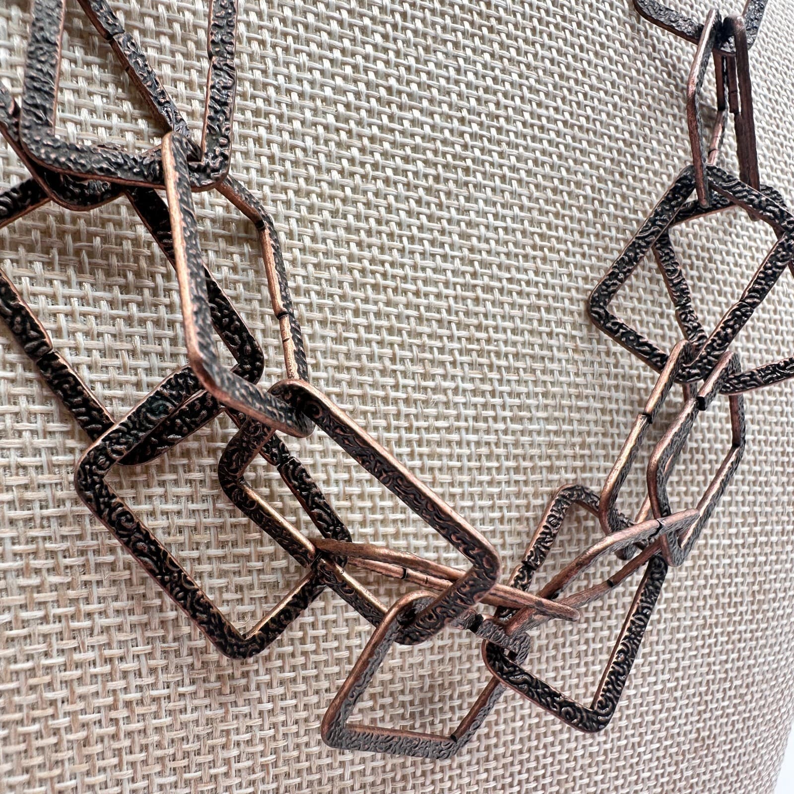 Vintage Y2K Copper Tone Geometric Textured Link Necklace Women's Classic Jewelry - Thumbnail 5