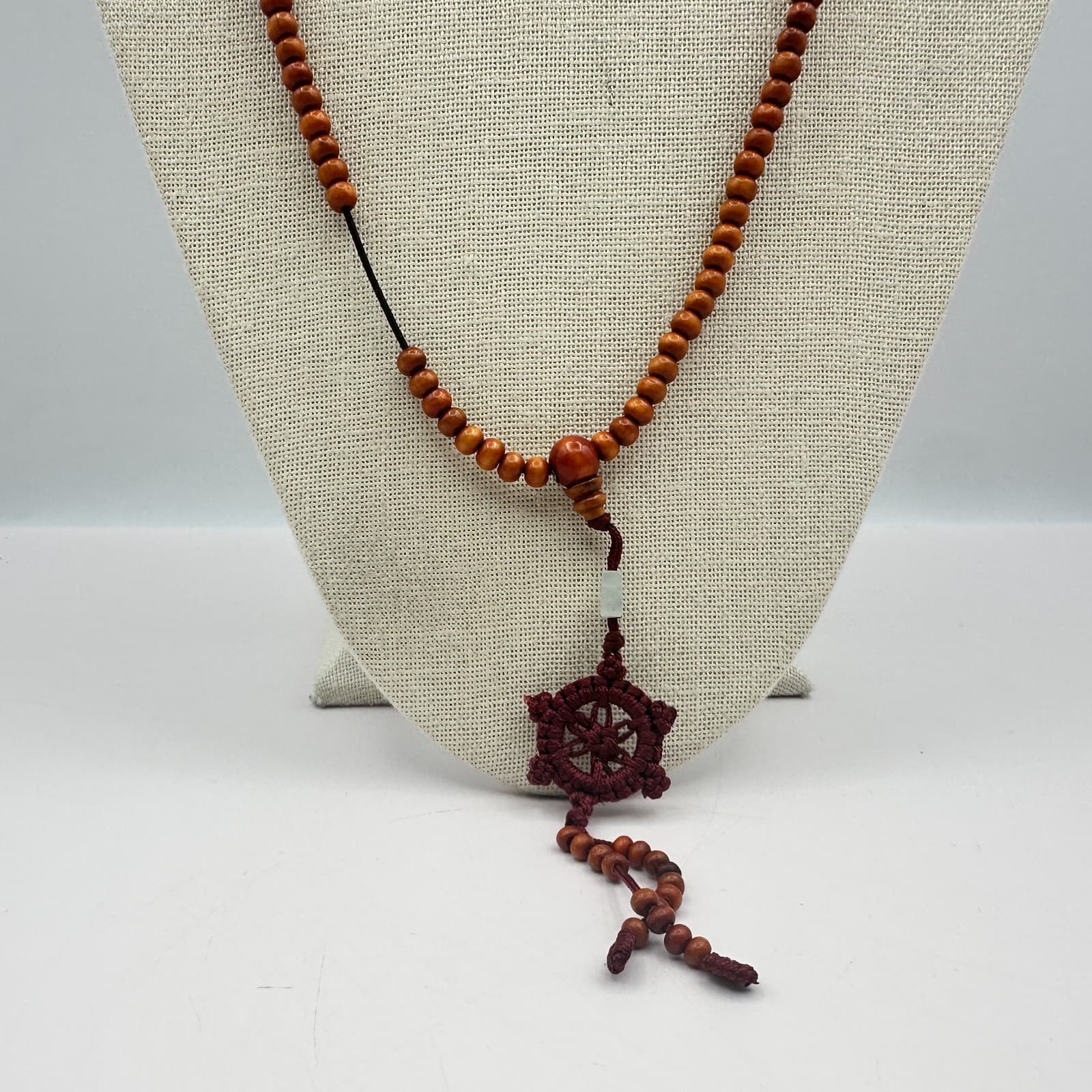 Vintage Y2K Wooden Beaded Dharma Wheel Pendant Necklace Boho Women's Jewelry - Thumbnail 4