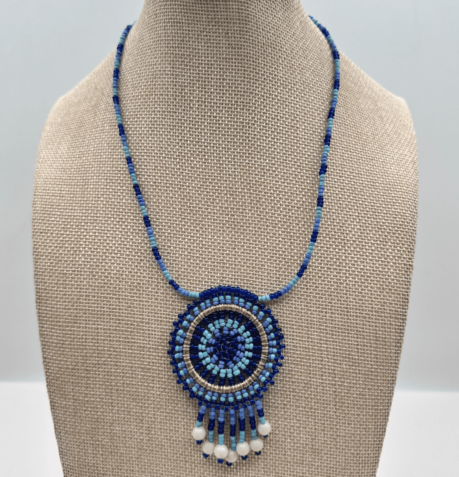 Vintage 90s Seed Beaded Dreamcatcher Necklace Women's Classic Fashion Jewelry - Thumbnail 2