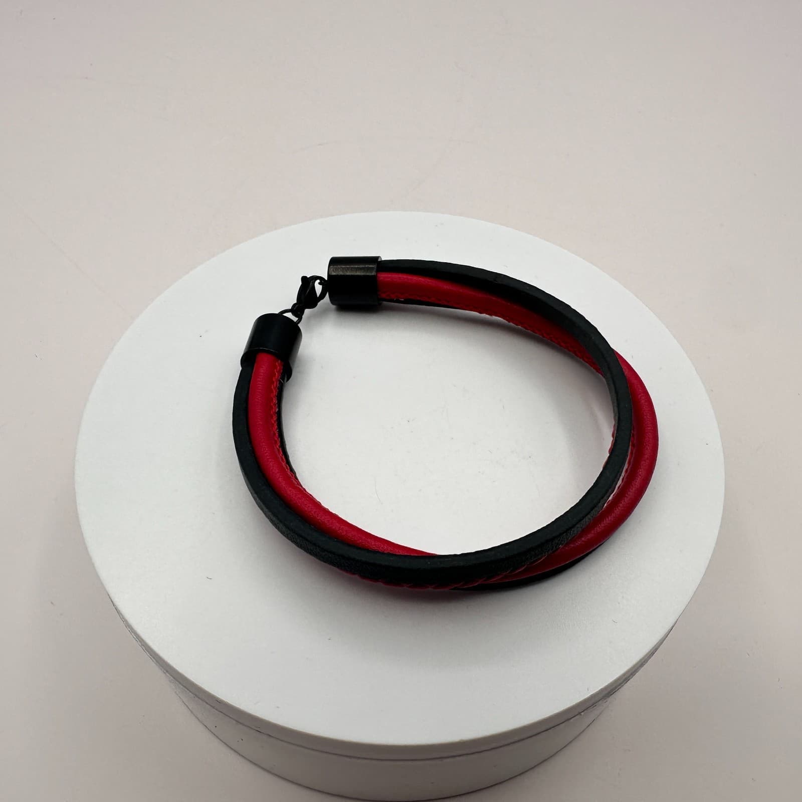 Vintage 90s Red Black Multi Strand Leather Braided Cord Bracelet Unisex Jewelry - Thumbnail 4