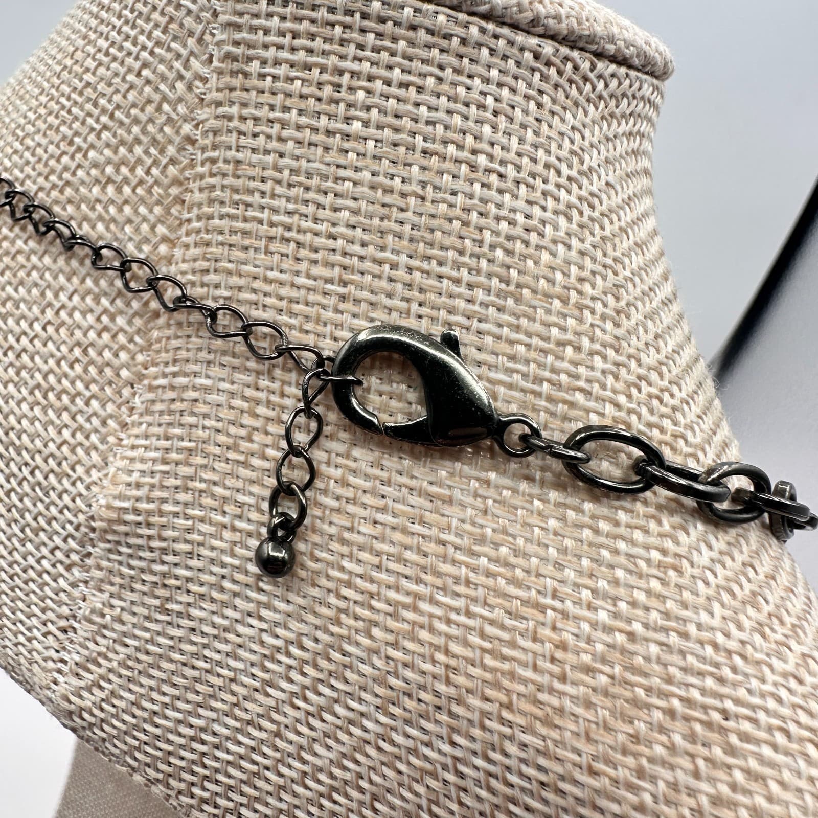 Vintage Y2K Gunmetal Tone Rhinestone Glitter Bib Statement Necklace Jewelry - Thumbnail 8