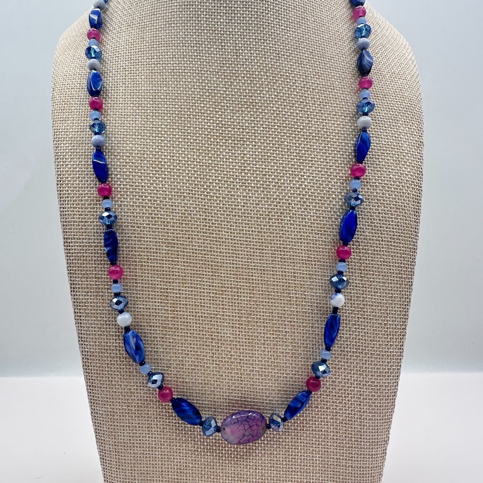 Vintage Y2K Beaded Statement Necklace Boho Women's Classic Fashion Jewelry - Image 1