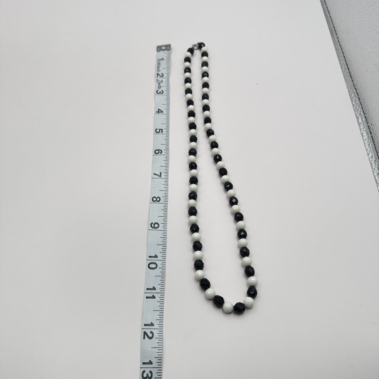 Vintage Y2K Round Beaded Necklace Retro Women's Classic Fashion Jewelry - Thumbnail 9