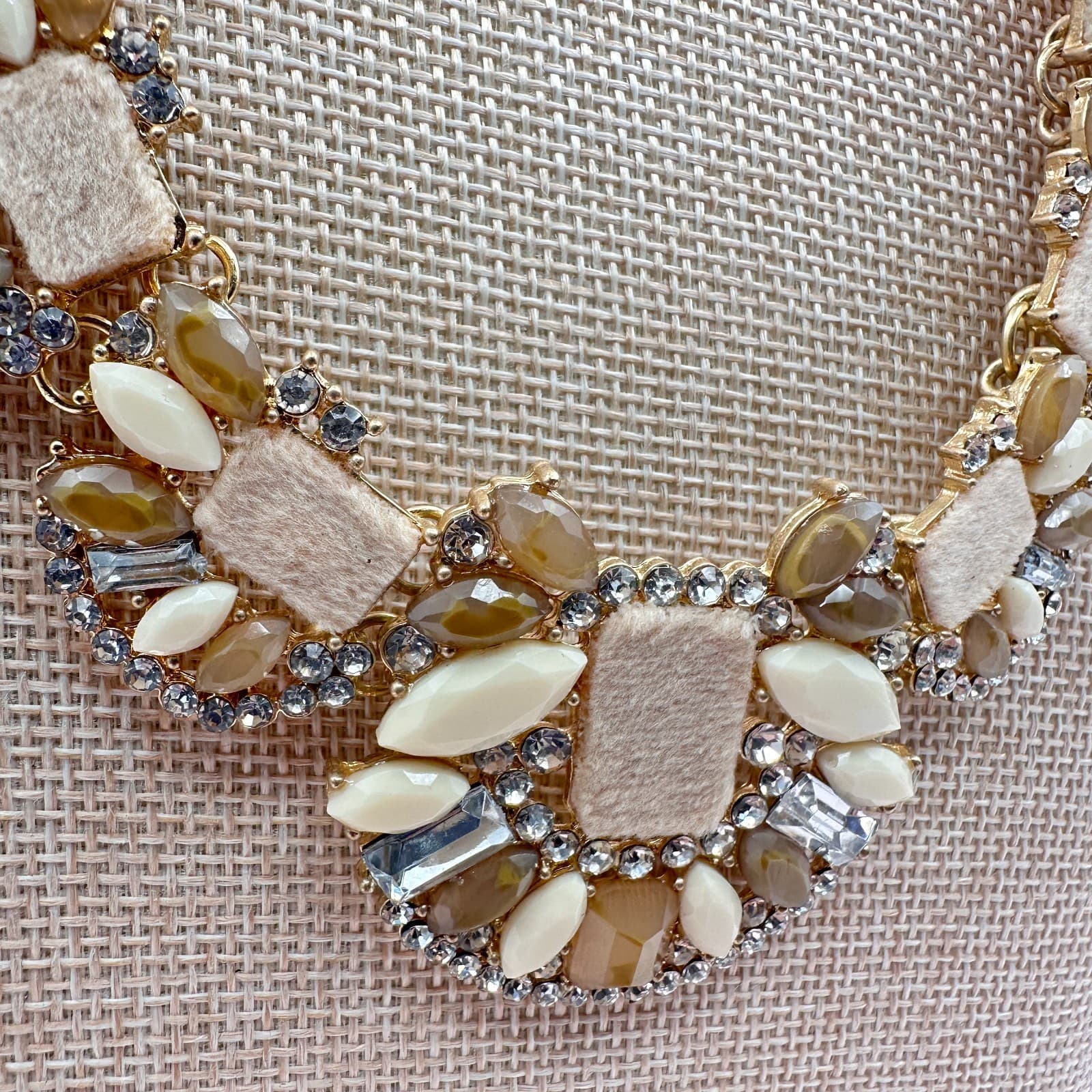 Vintage Y2K Gold Tone Rhinestone Statement Bib Necklace Beige Velvet Jewelry - Thumbnail 5