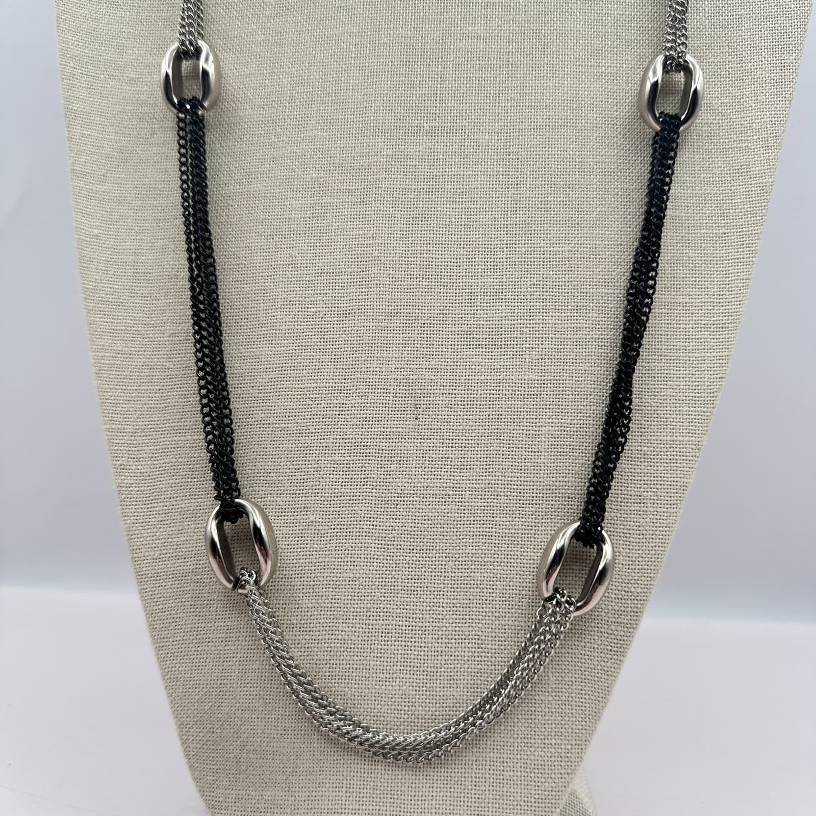 Vintage Y2K Silver Tone Black Silver Multi Strand Chain Necklace Women's Jewelry - Thumbnail 2