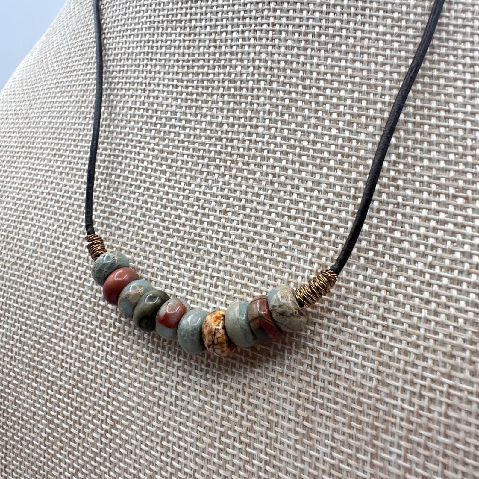 Vintage Y2K Brass Tone Beaded Necklace Leather Cord Women's Classic Jewelry - Thumbnail 5