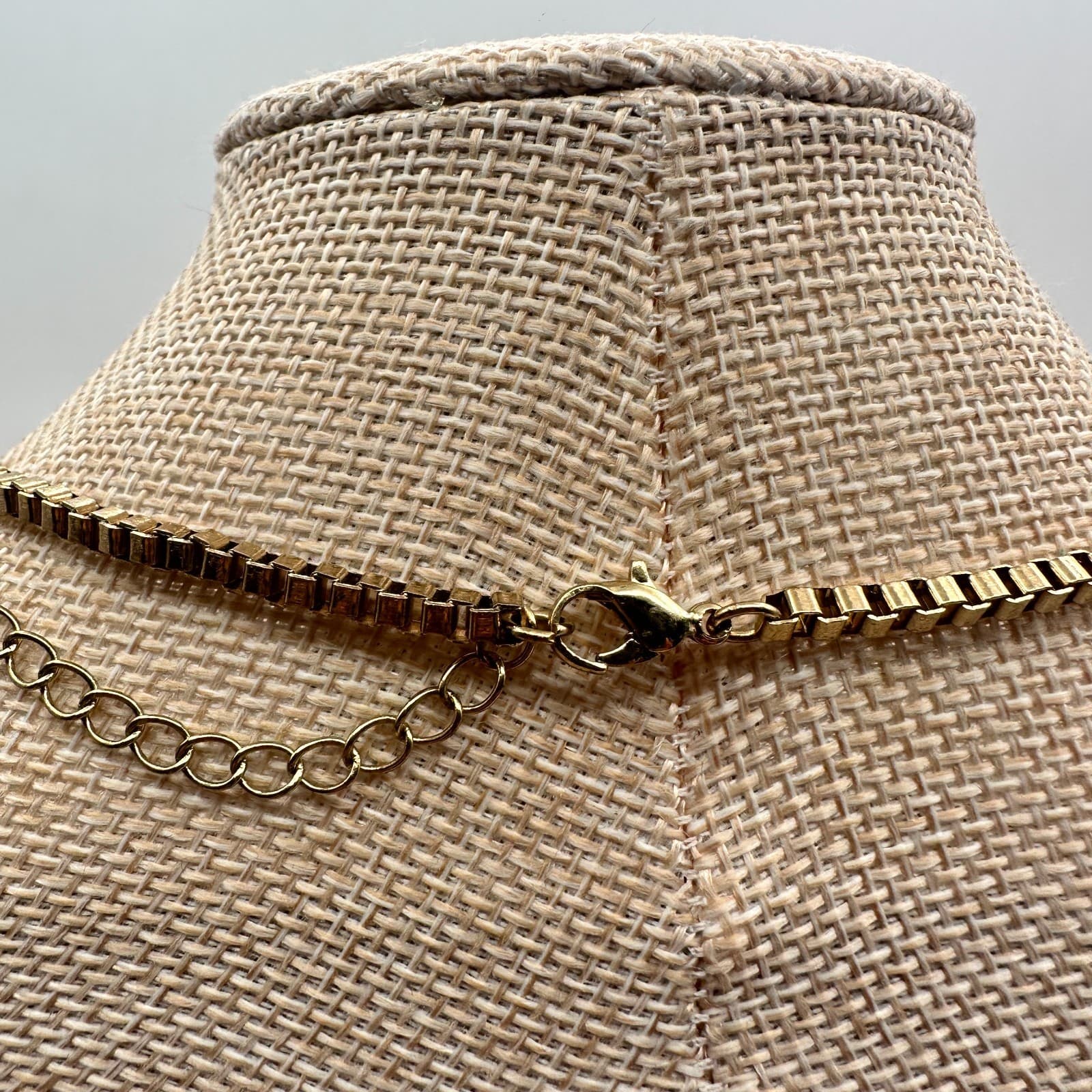 Vintage 90s Gold Tone Neon Orange Enamel Triangle Necklace Statement Jewelry - Thumbnail 8