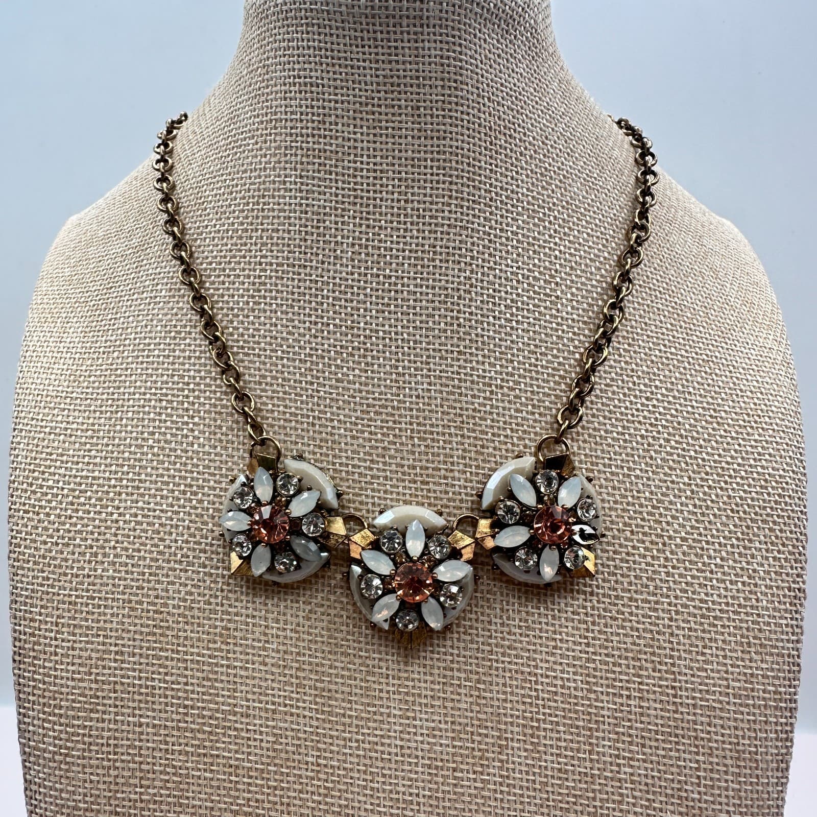 Vintage 90s Gold Tone Rhinestone Floral Bib Necklace Statement Women's Jewelry - Thumbnail 3