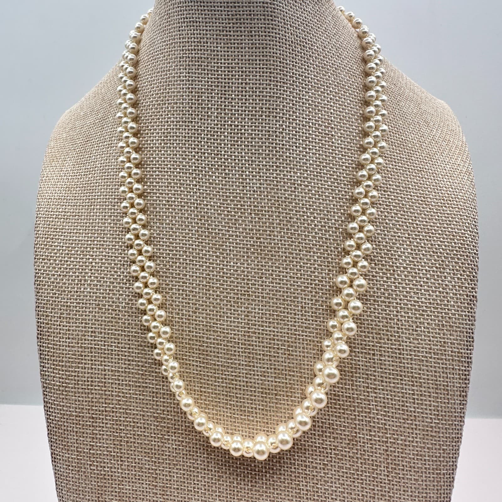 Vintage 90s Cream Faux Pearl Beaded Strand Necklace Gold Tone Classic Jewelry - Thumbnail 5