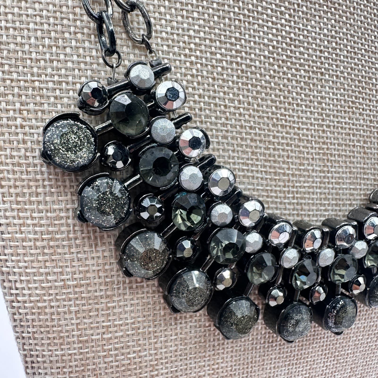 Vintage Y2K Gunmetal Tone Rhinestone Glitter Bib Statement Necklace Jewelry - Thumbnail 6