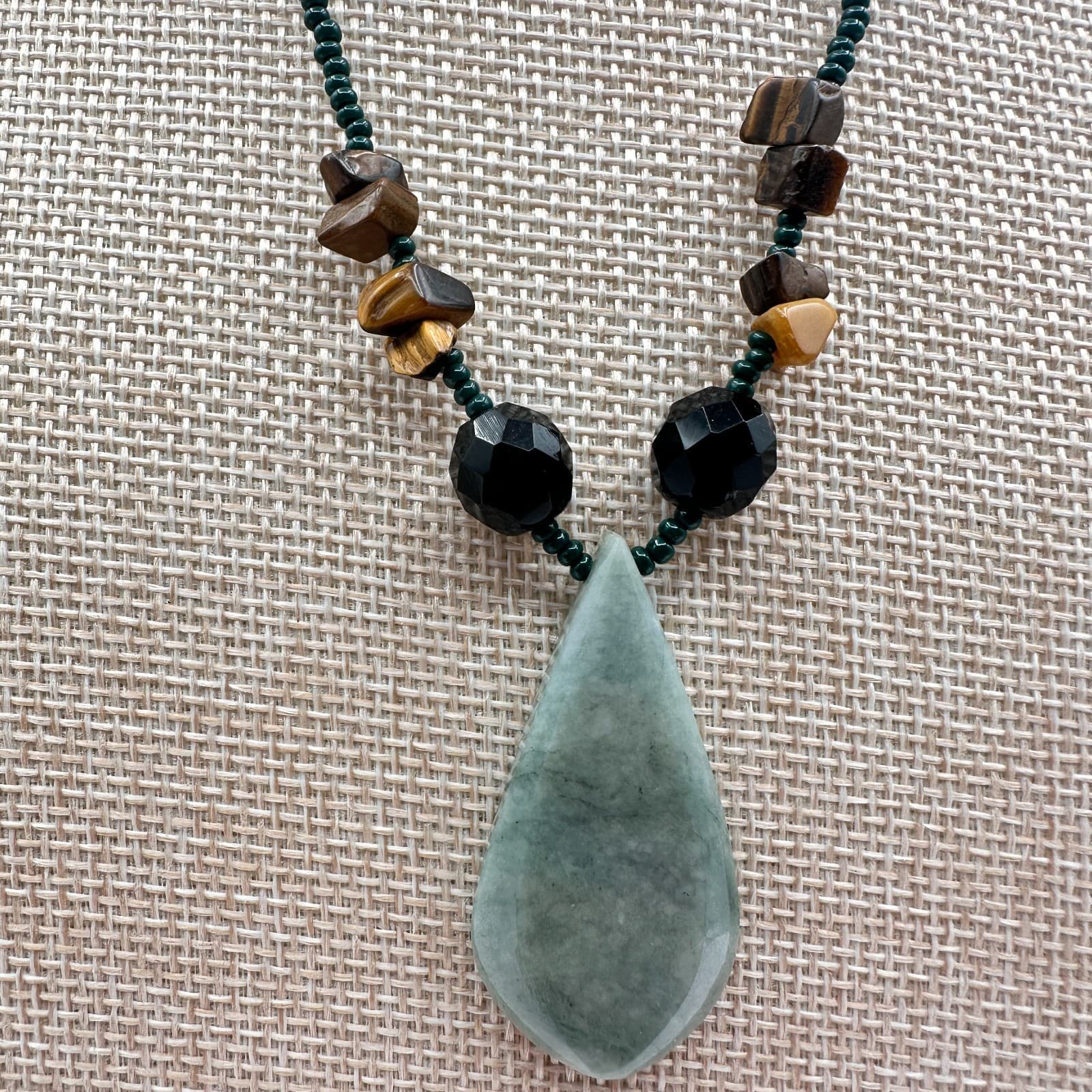 Vintage Y2K Seed Beaded Teardrop Pendant Necklace Boho Women's Classic Jewelry - Image 1